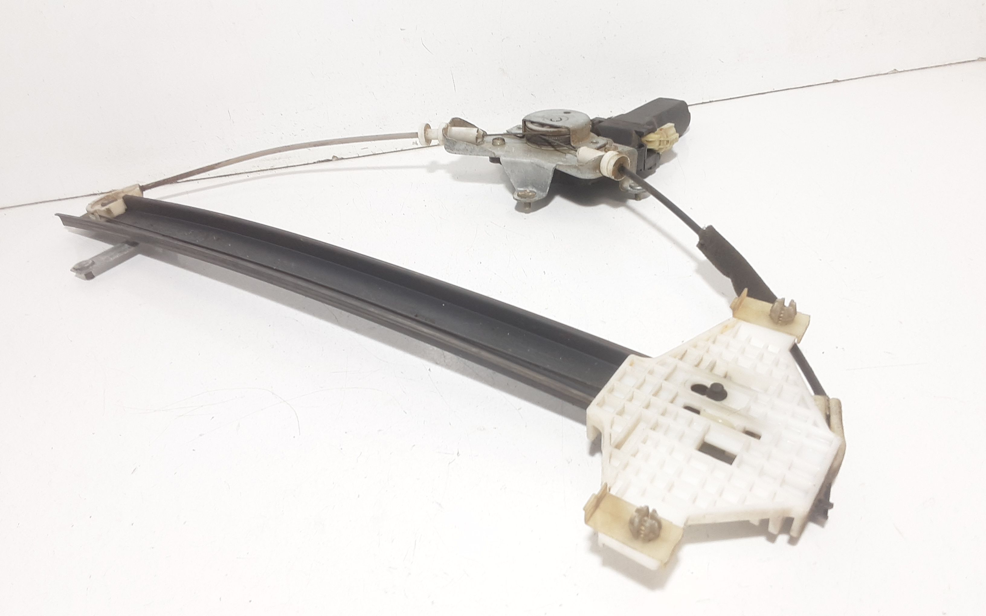 Cremagliera anteriore sinistra Guida HYUNDAI Terracan 2 Serie