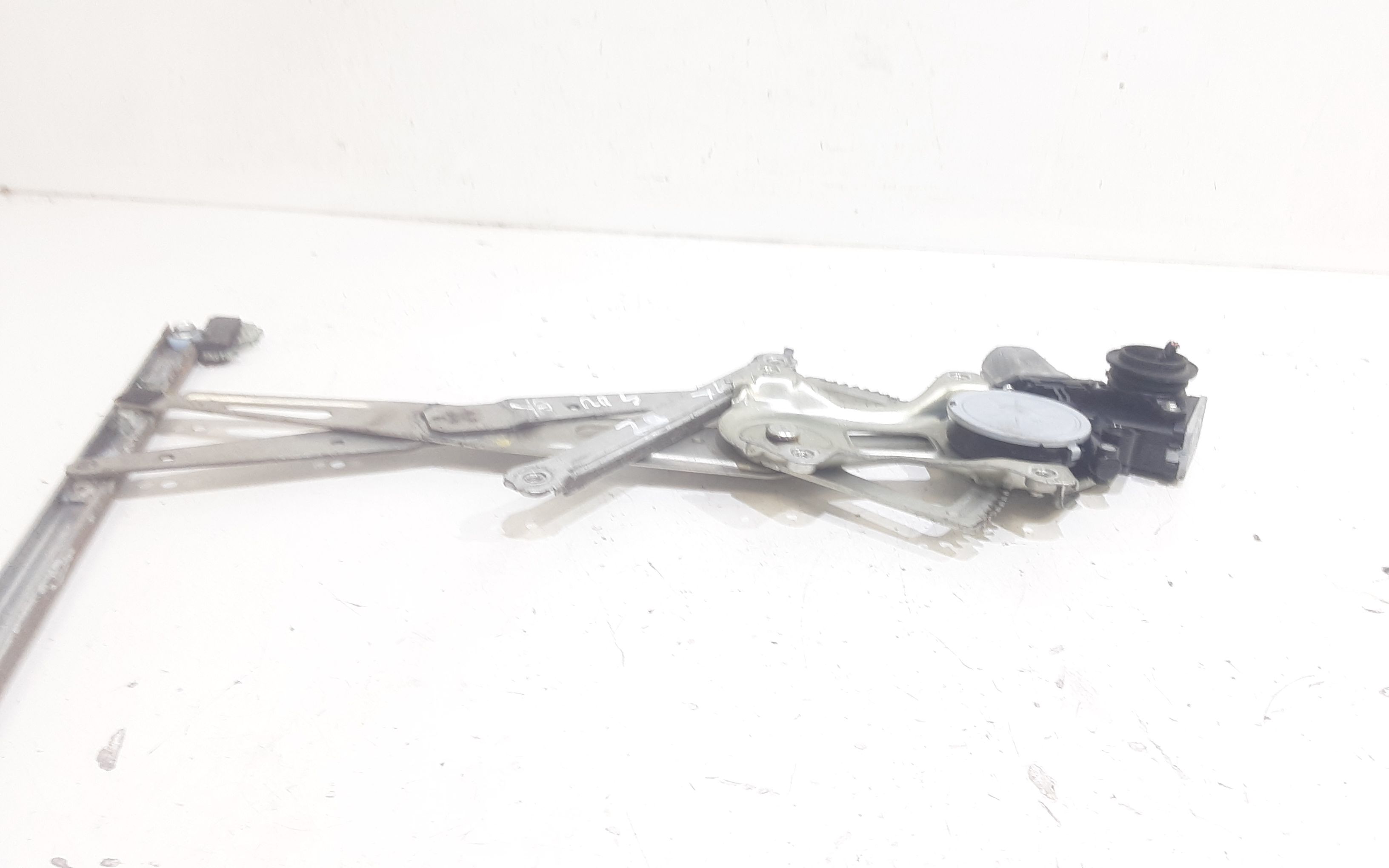 Cremagliera anteriore sinistra Guida TOYOTA Yaris Serie (05>08)