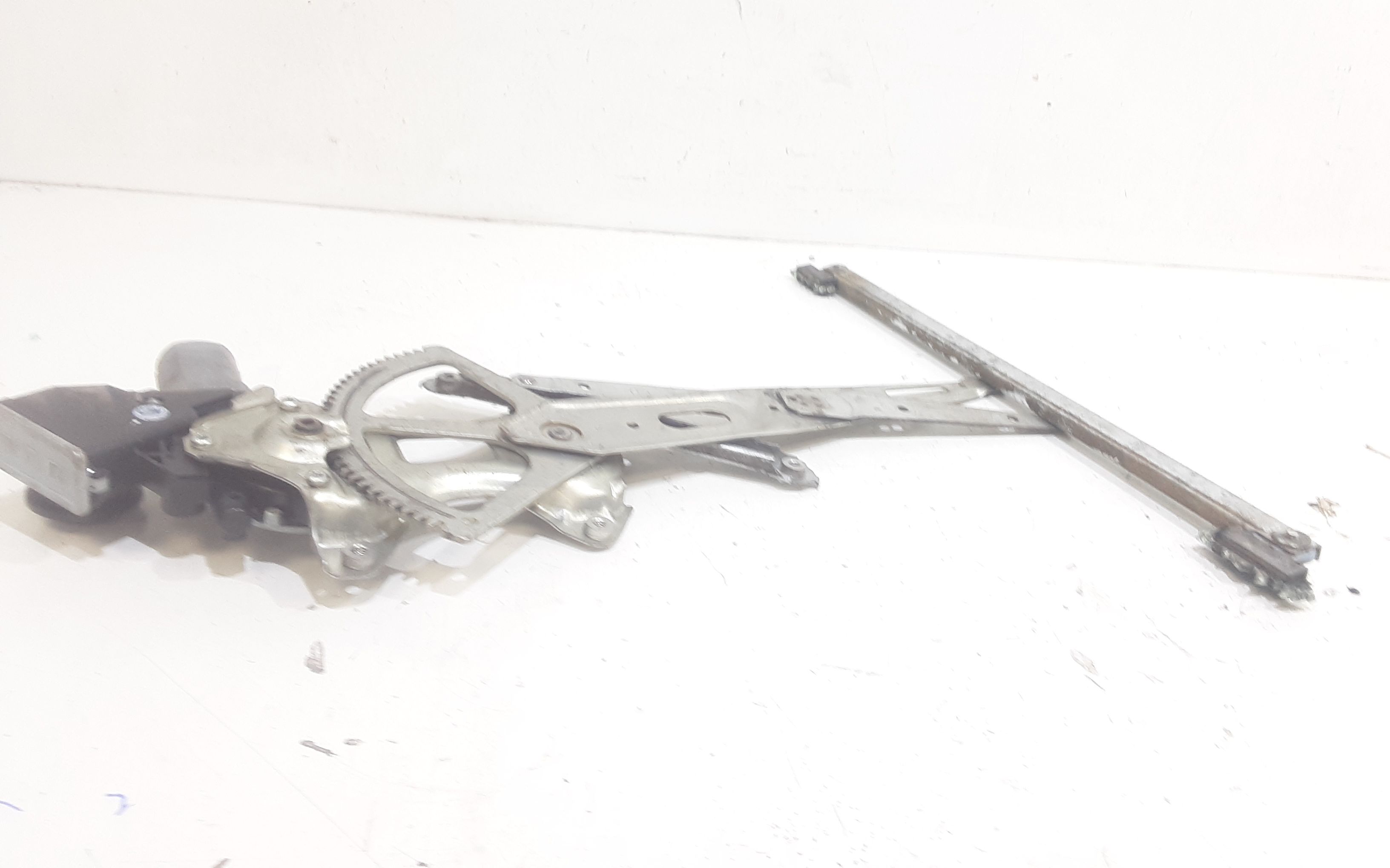 Cremagliera anteriore sinistra Guida TOYOTA Yaris Serie (05>08)