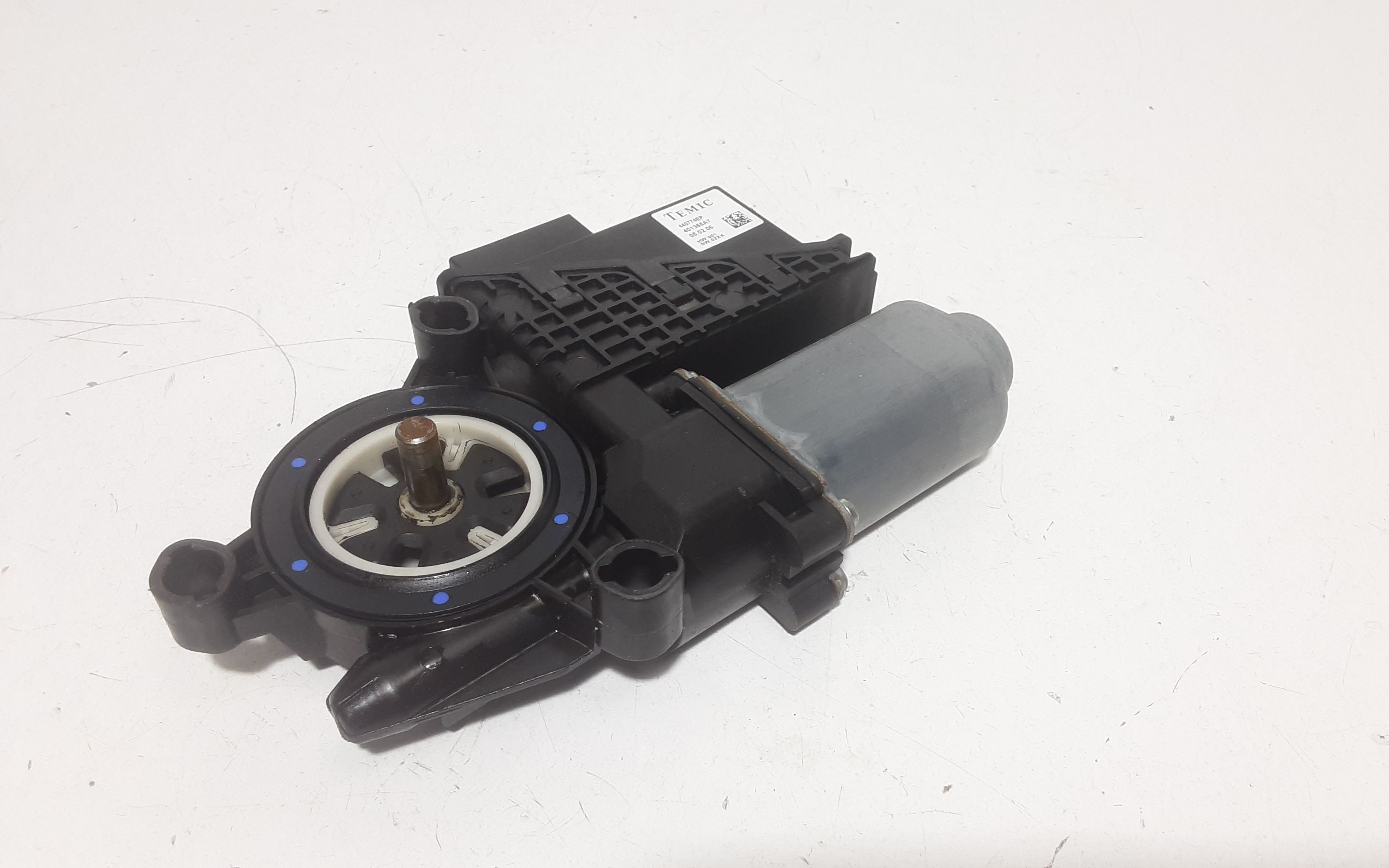 Motorino Alzavetro anteriore destra VOLKSWAGEN Polo 4 Serie