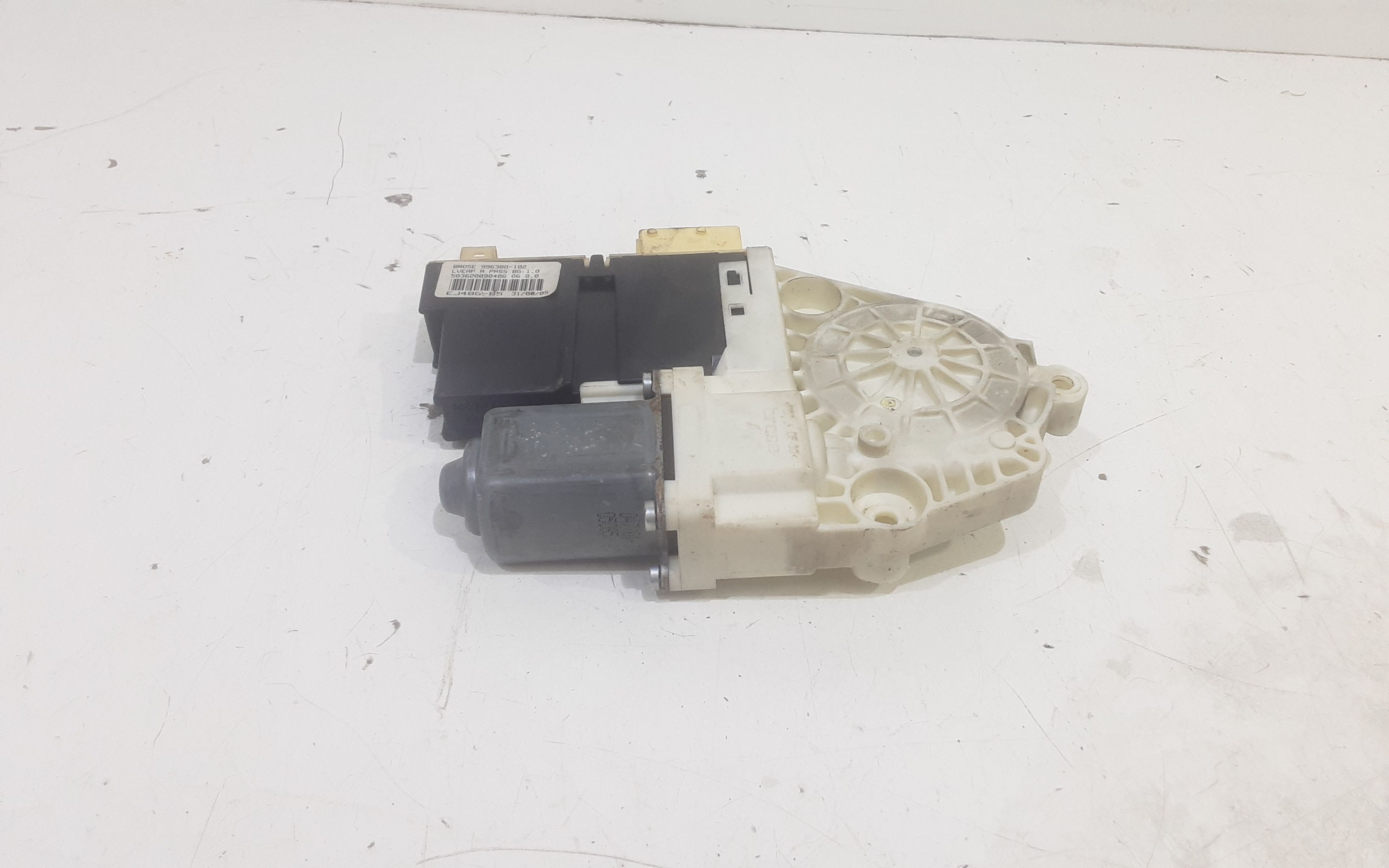 Motorino Alzavetro anteriore destra CITROEN C4 Berlina