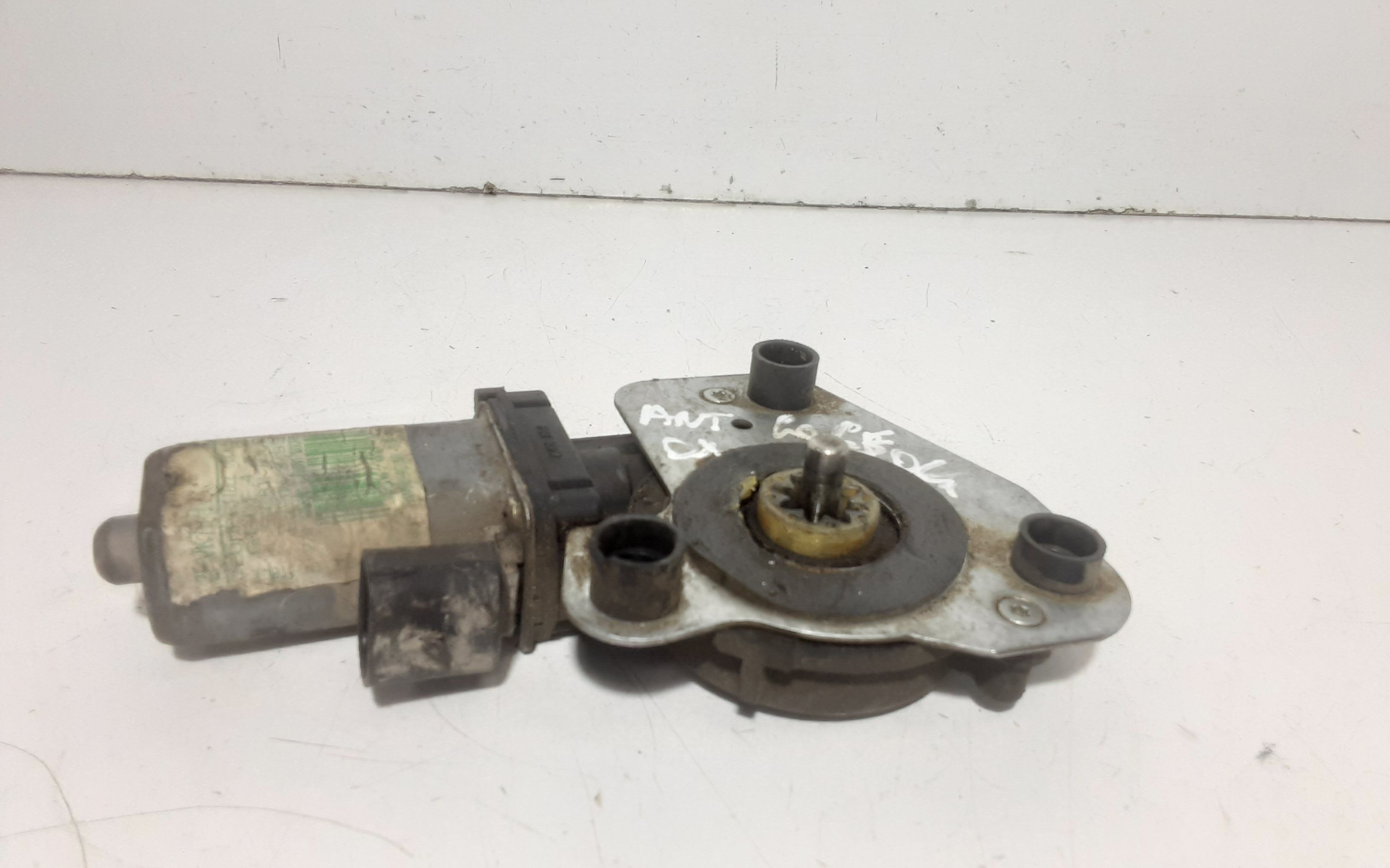 Motorino Alzavetro anteriore destra VOLKSWAGEN Golf 2 Serie (83>92)