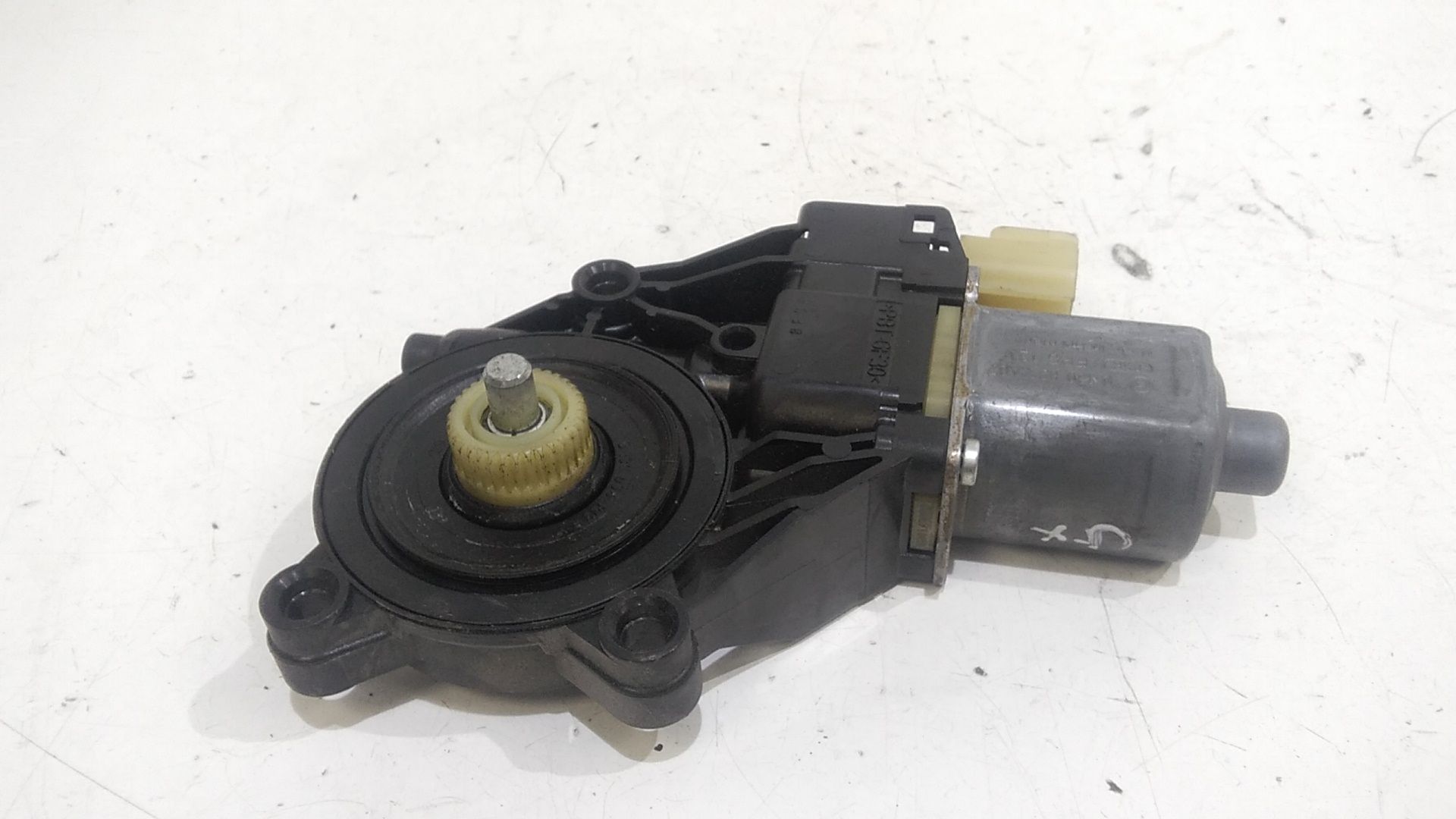 Motorino Alzavetro anteriore destra FORD Fiesta 6 Serie