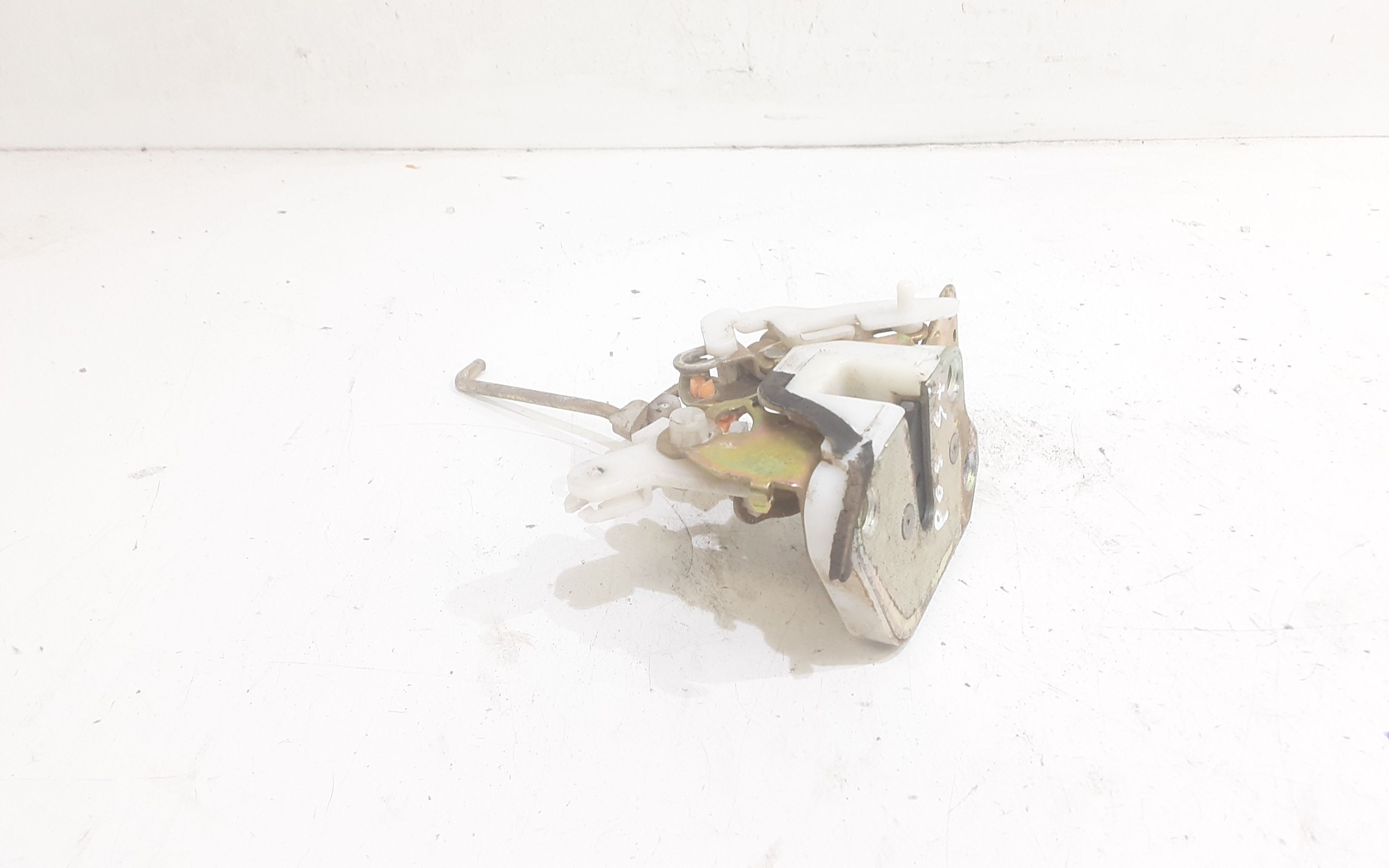 Serratura Posteriore Sinistra MITSUBISHI Pajero Sport