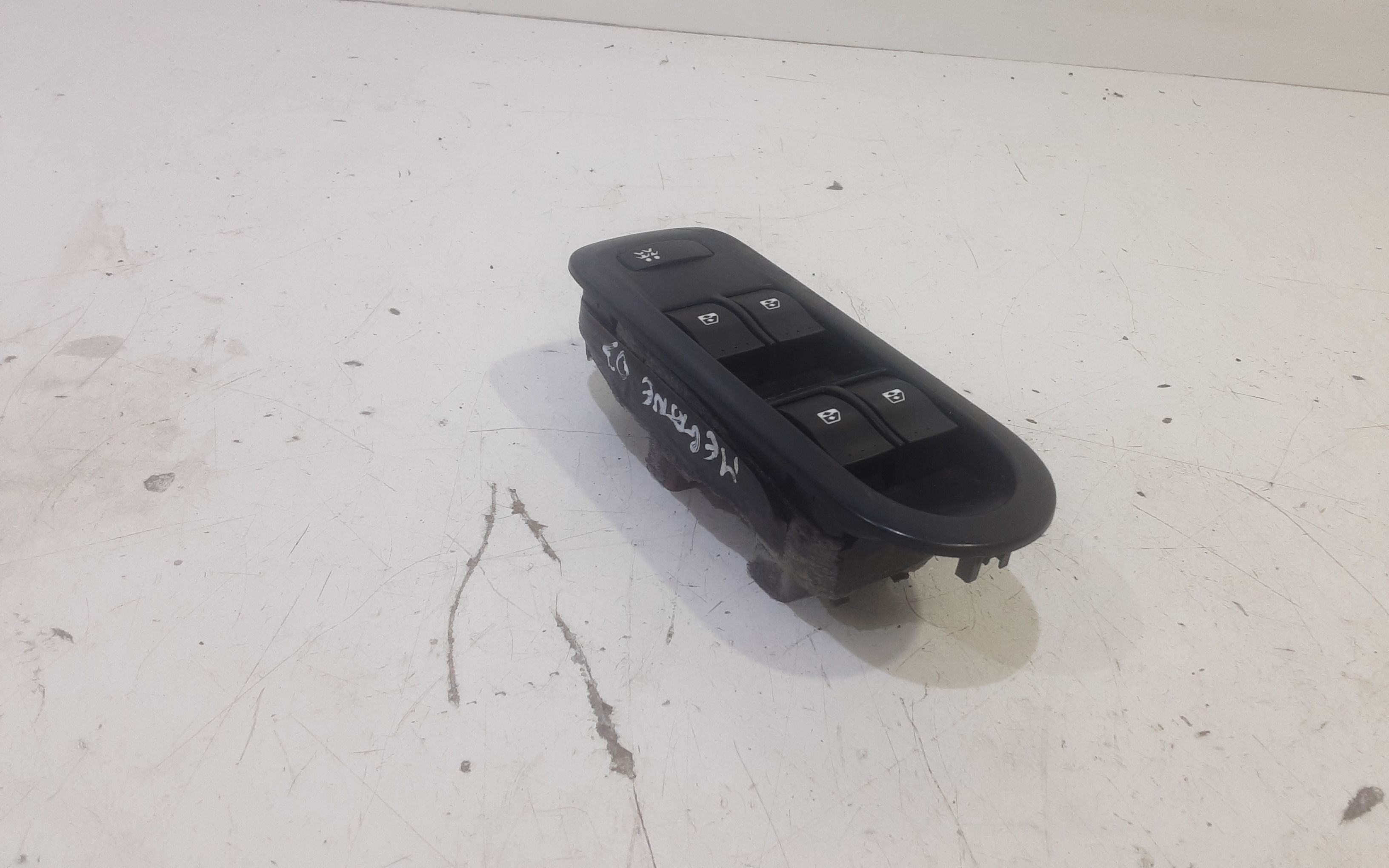 Pulsantiera anteriore sinistra Guida RENAULT Megane S. Wagon Serie (02>06)