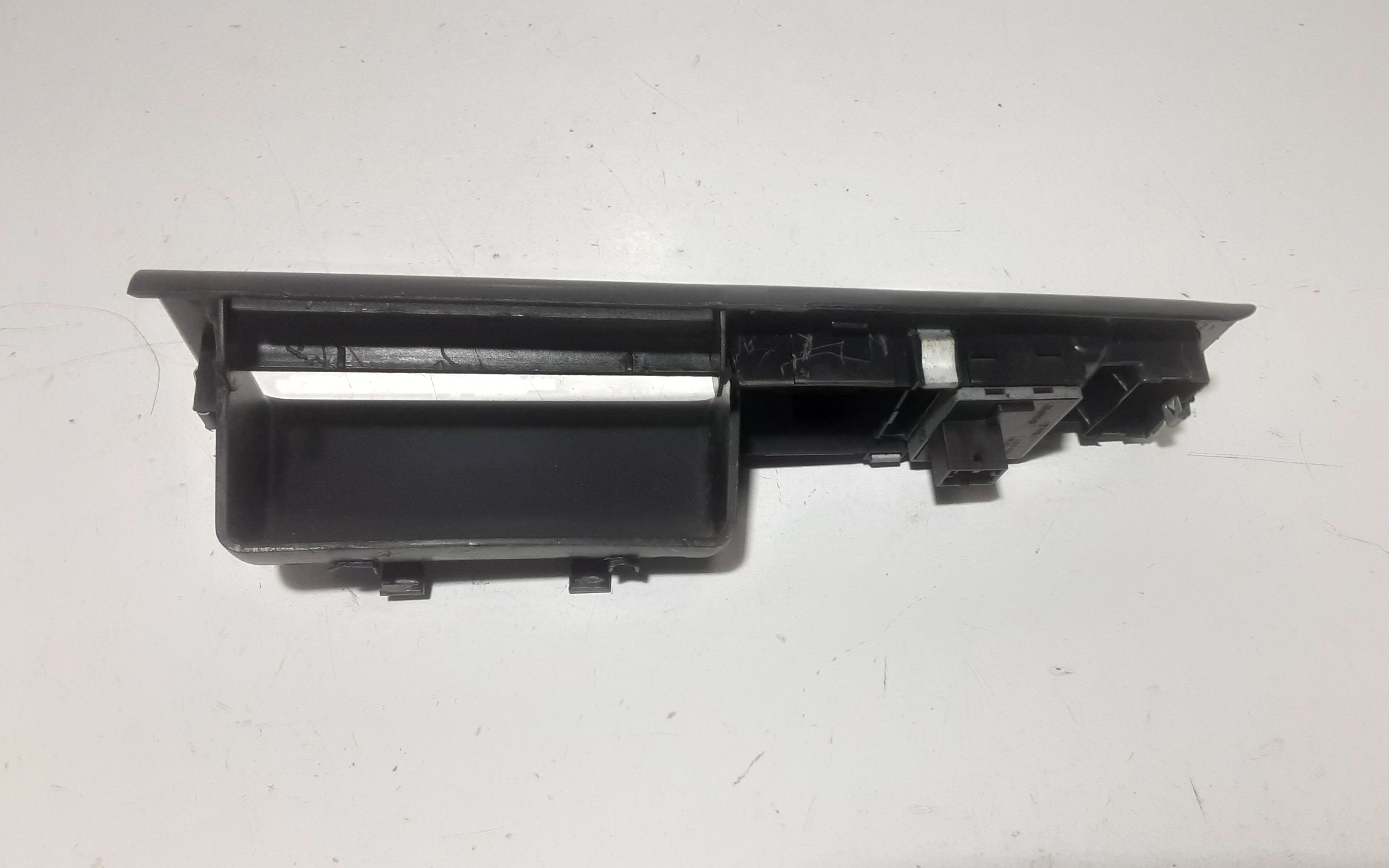 Pulsantiera anteriore sinistra Guida VOLKSWAGEN Polo 4 Serie