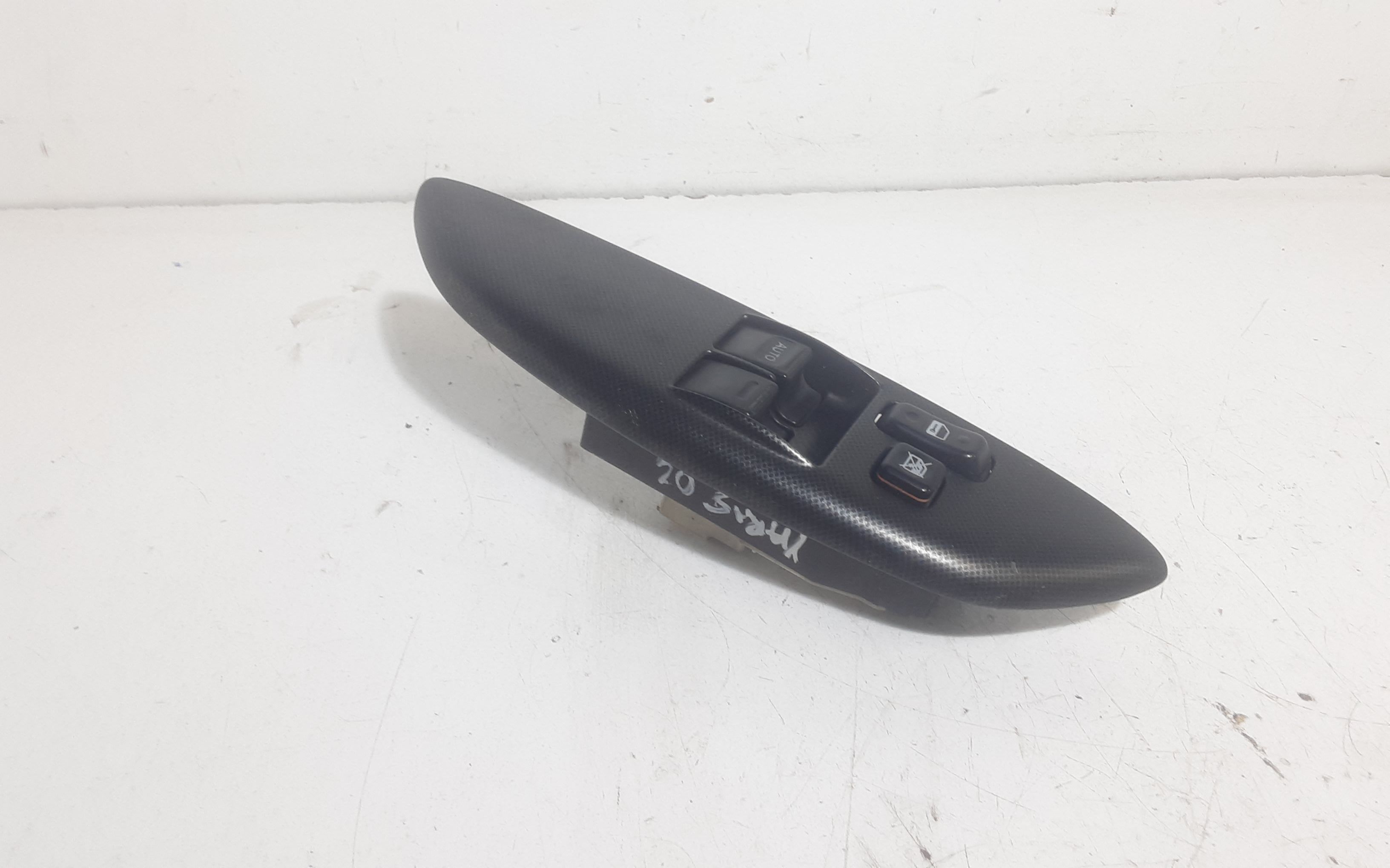 Pulsantiera anteriore sinistra Guida TOYOTA Yaris Serie (03>05)