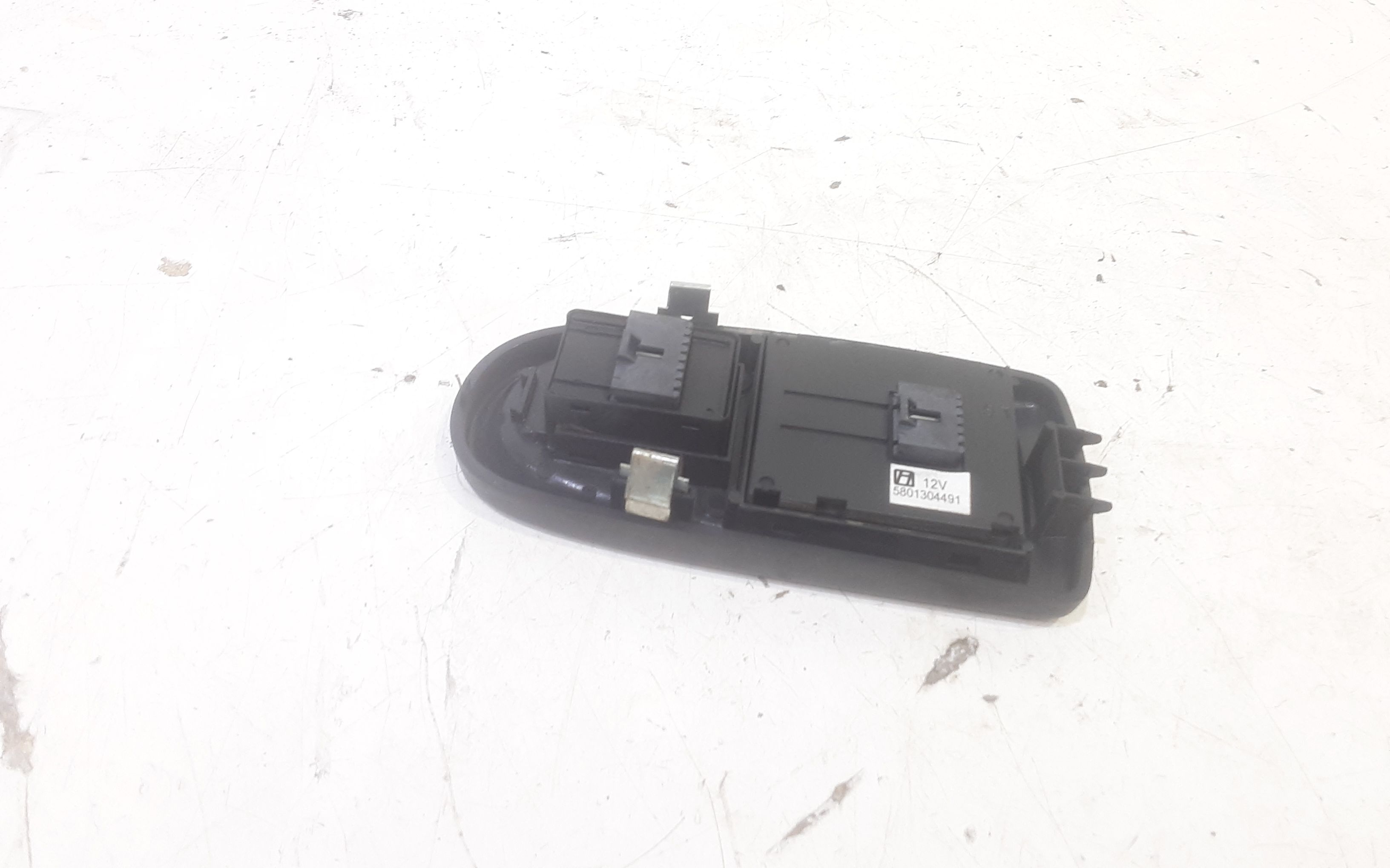 Pulsantiera anteriore sinistra Guida IVECO Daily 4 Serie