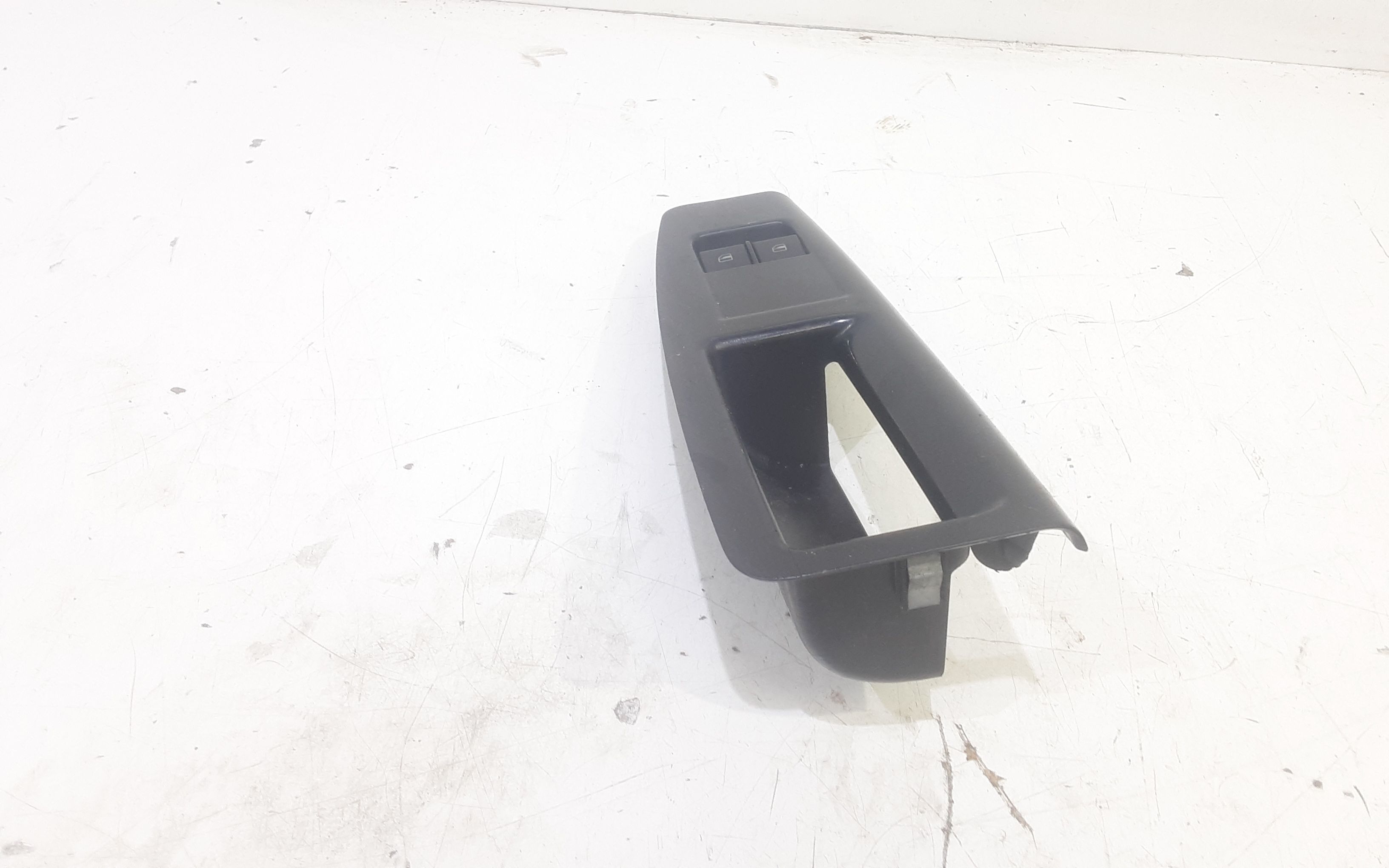 Pulsantiera anteriore sinistra Guida VOLKSWAGEN Polo 4 Serie