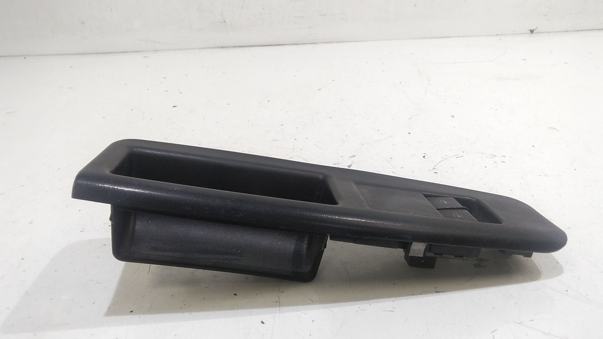 Pulsantiera anteriore sinistra Guida VOLKSWAGEN Polo 4 Serie