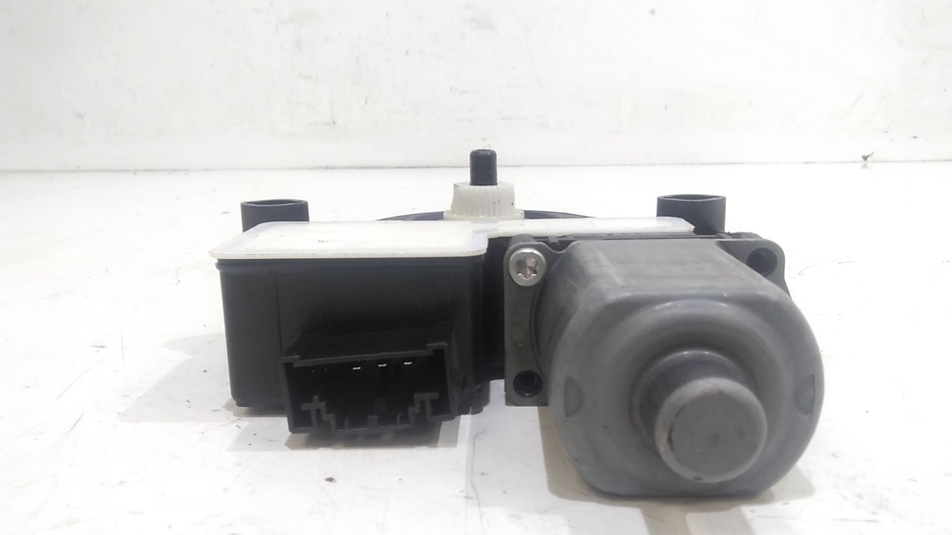 Motorino Alzavetro posteriore destra VOLKSWAGEN Golf Serie VIII (19>)