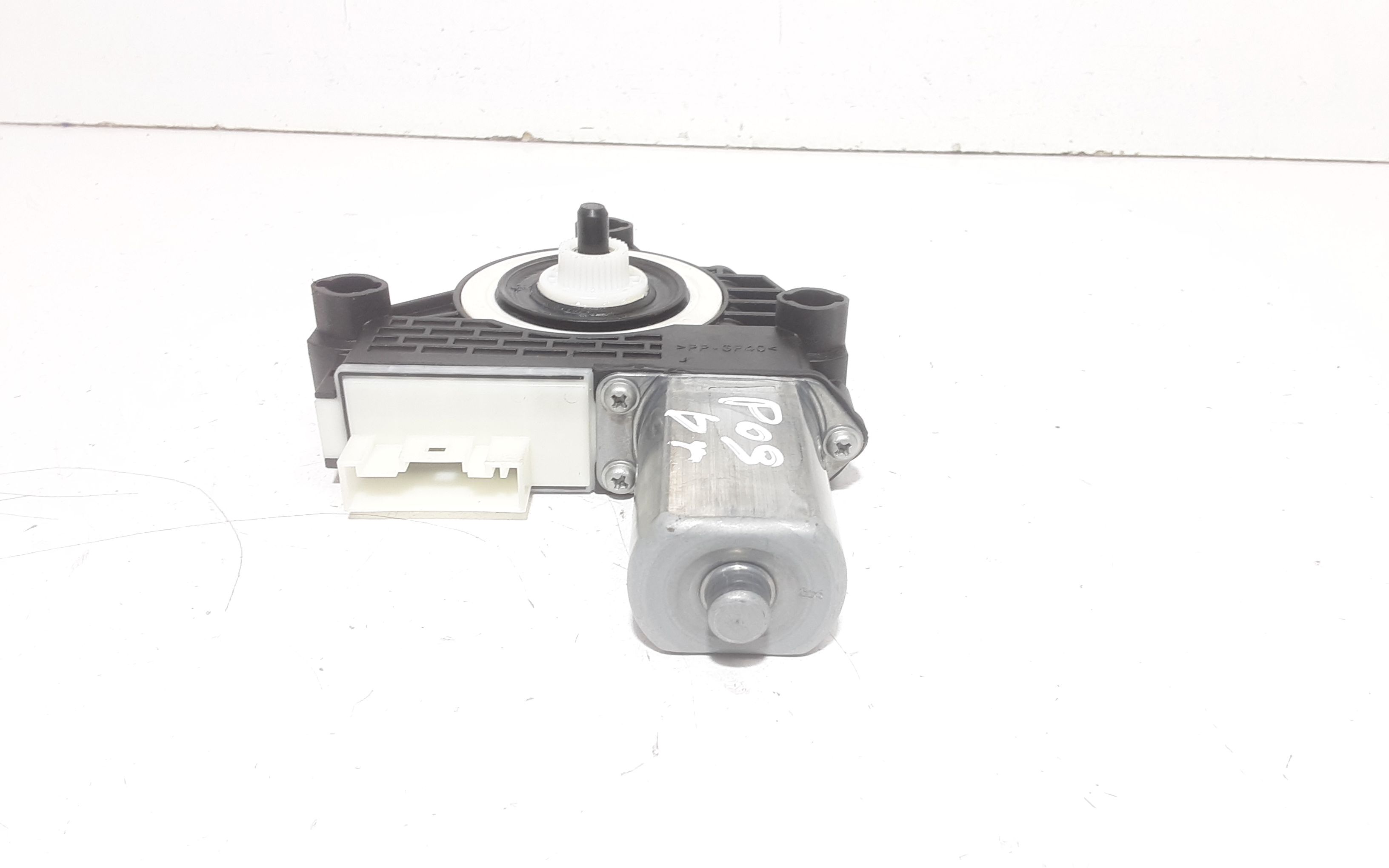 Motorino Alzavetro posteriore destra BMW Serie 1 F40 (19>)