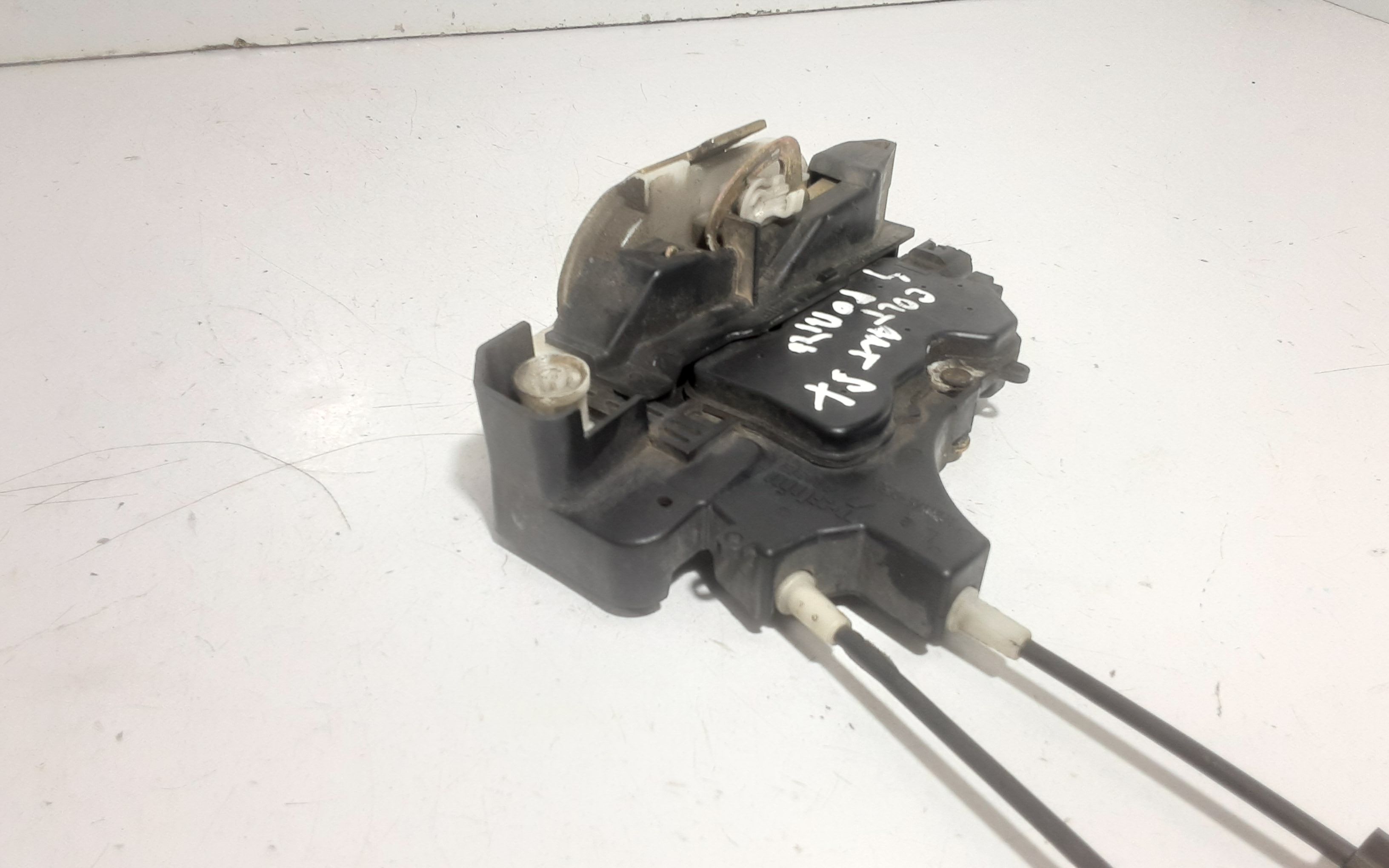 Serratura Anteriore Sinistra MITSUBISHI Colt Serie 5P (Z) (06>12)