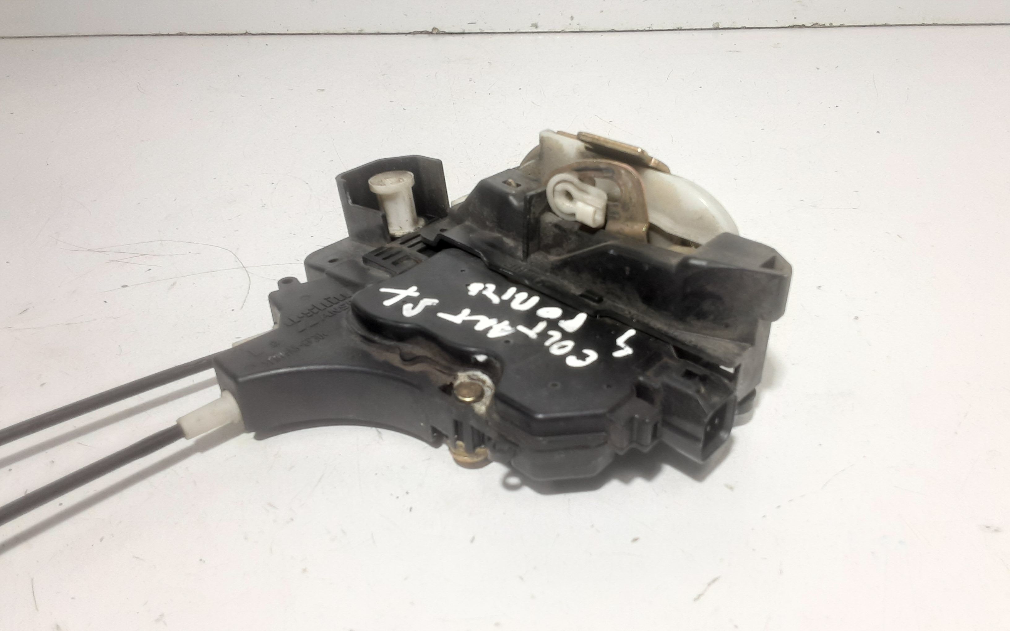 Serratura Anteriore Sinistra MITSUBISHI Colt Serie 5P (Z) (06>12)