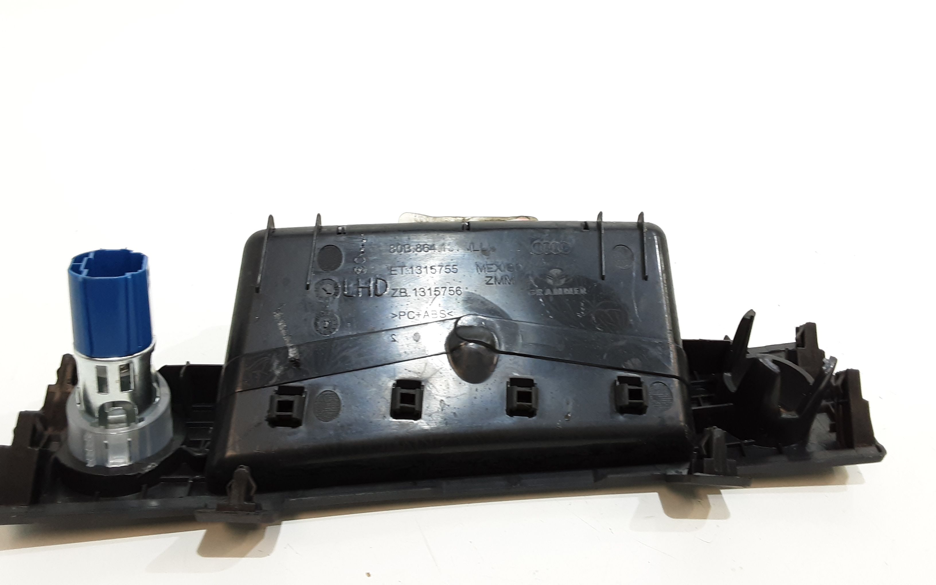 Vano portaoggetti AUDI Q5 Serie (FYB)