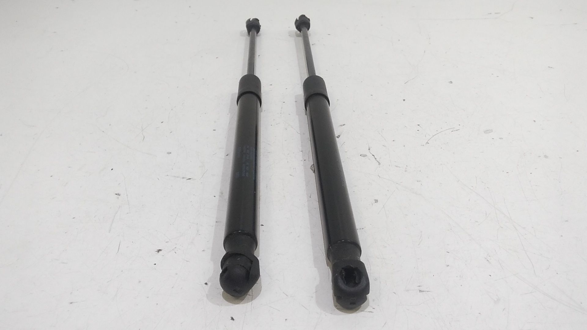 Pistoncini cofano Post. VOLKSWAGEN T-CROSS Serie (19>)