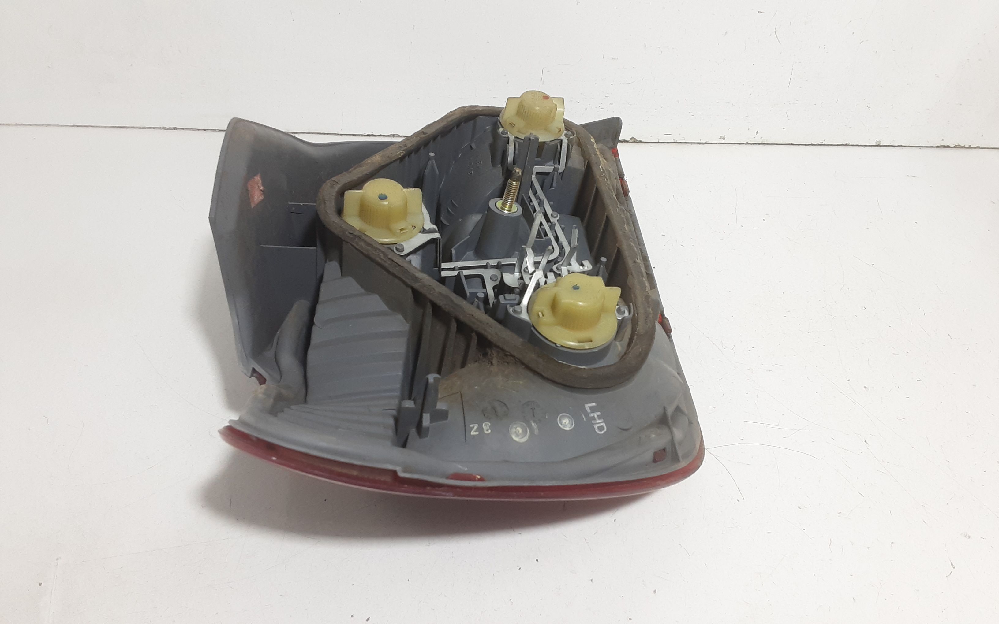 Stop fanale posteriore Destro Passeggero TOYOTA Yaris Serie (99>03)