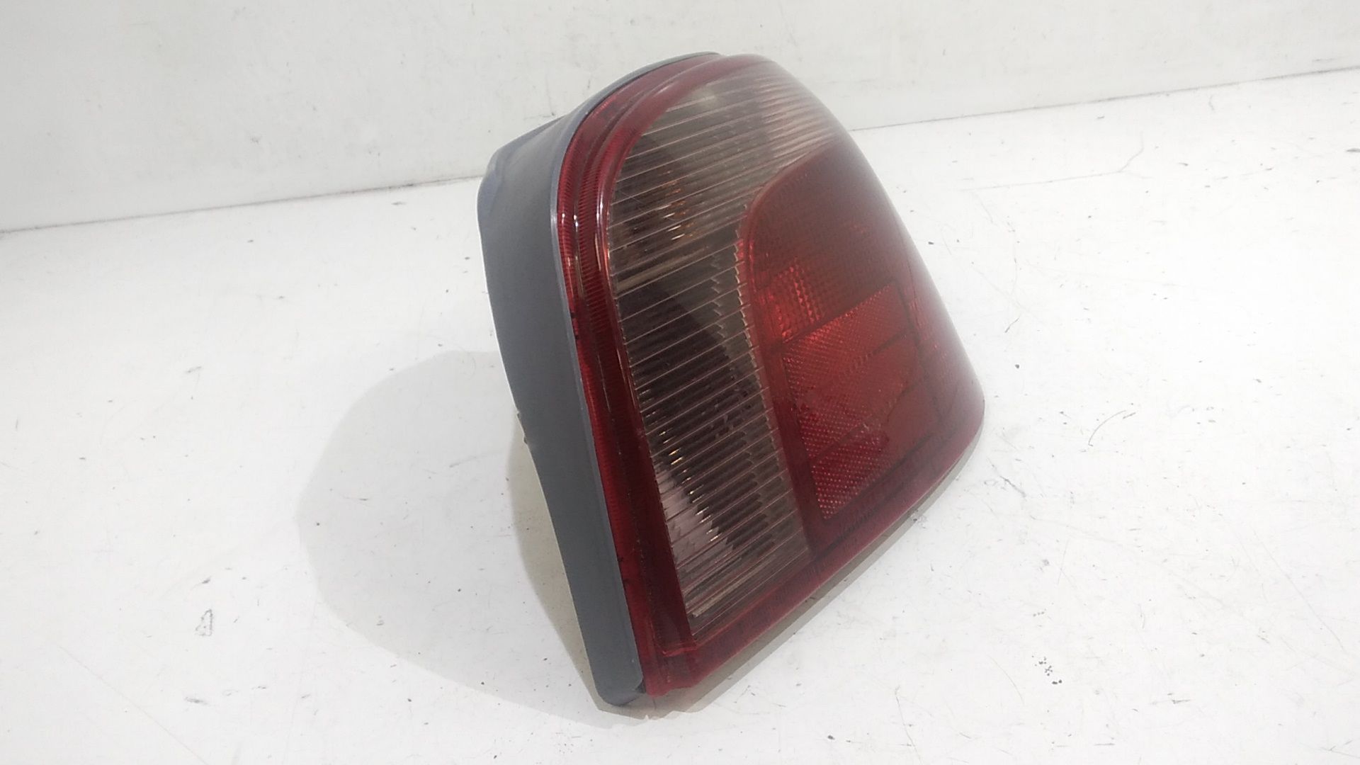 Stop fanale posteriore Destro Passeggero TOYOTA Yaris Serie (99>03)