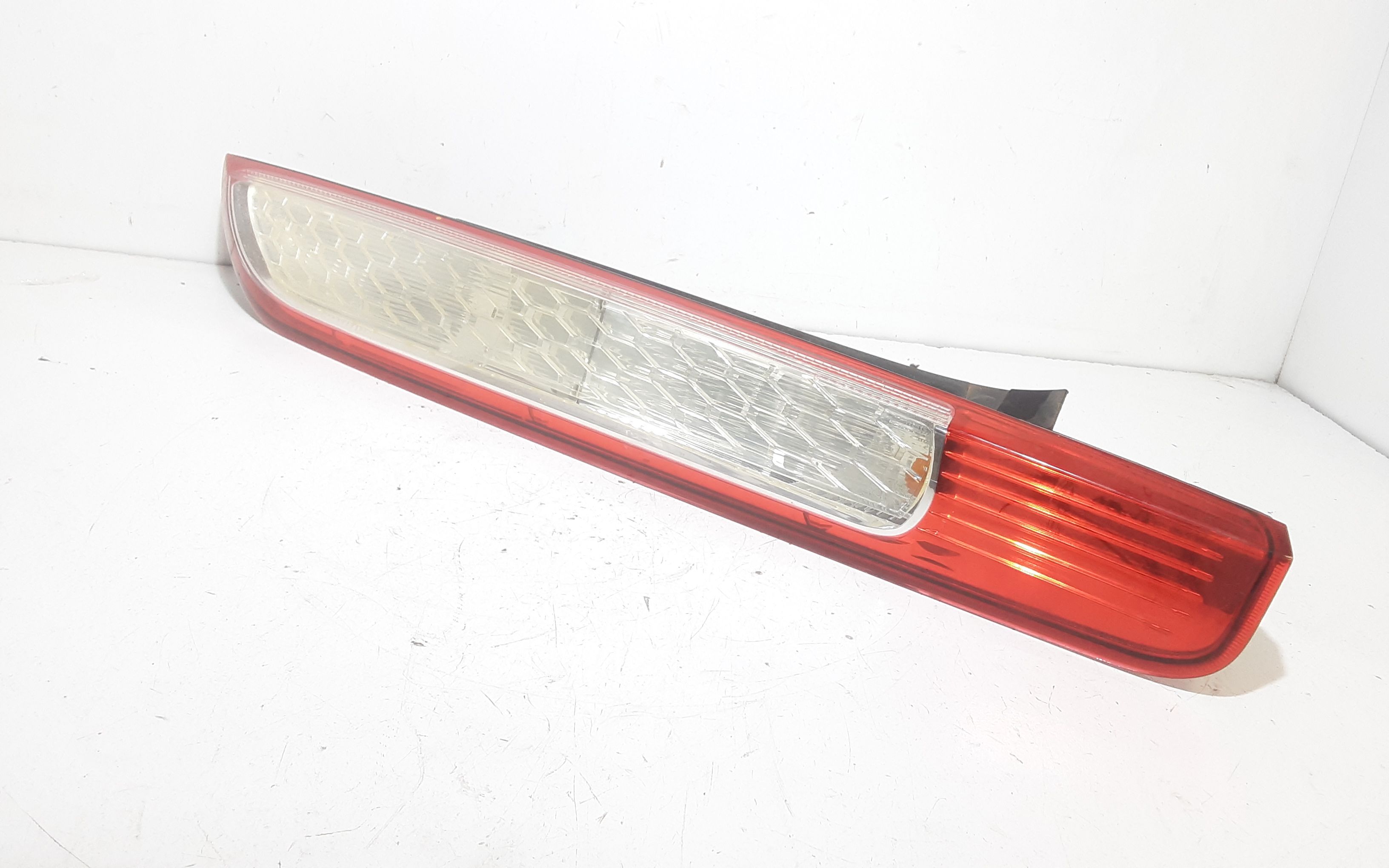 Stop fanale posteriore Destro Passeggero FORD Focus Berlina 4 Serie