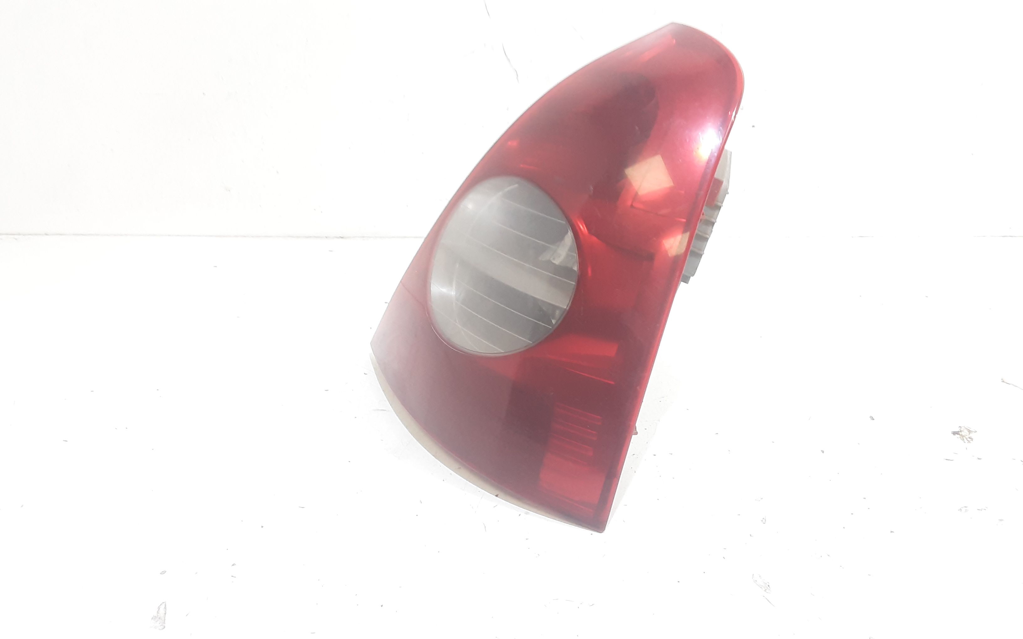 Stop fanale posteriore Destro Passeggero RENAULT Clio Serie (01>05)