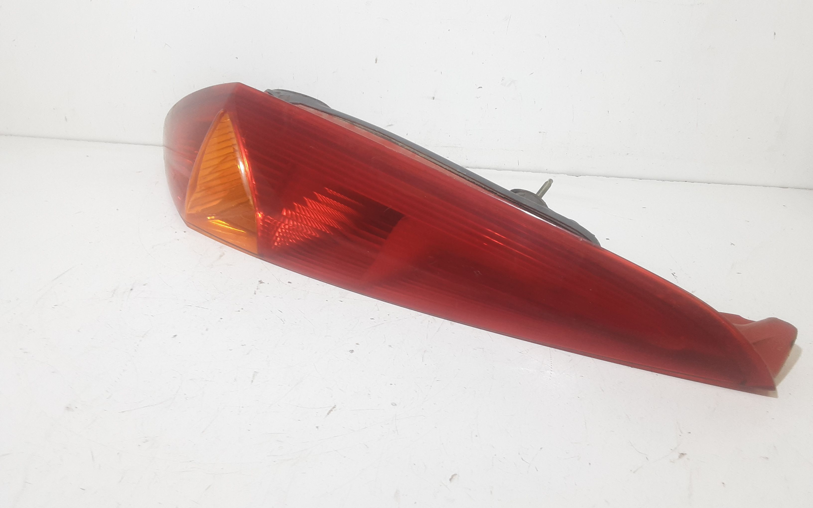 Stop fanale Posteriore sinistro lato Guida FIAT Punto Berlina 3P 2 Serie