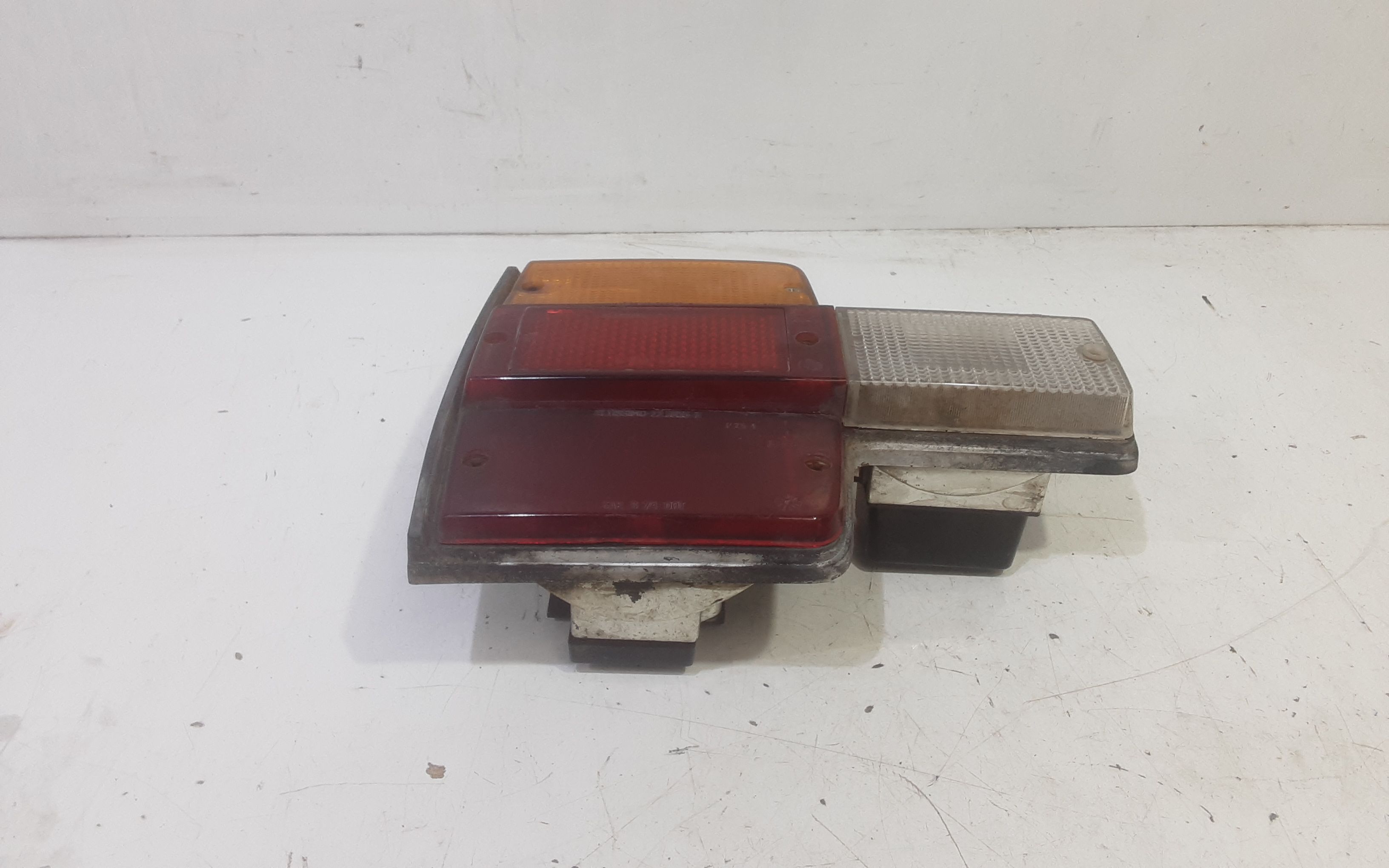 Stop fanale Posteriore sinistro lato Guida FIAT 131 1 Serie