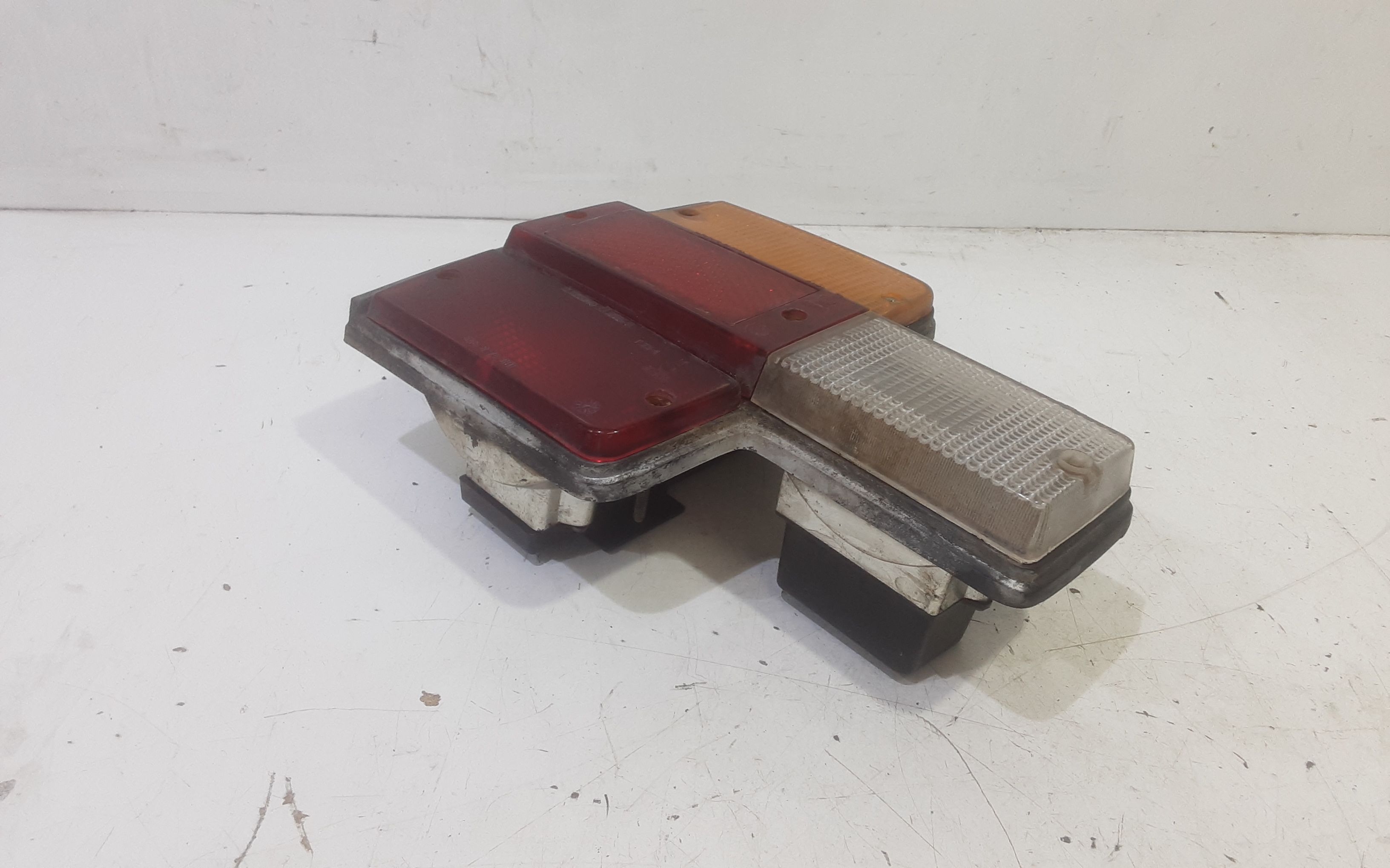 Stop fanale Posteriore sinistro lato Guida FIAT 131 1 Serie