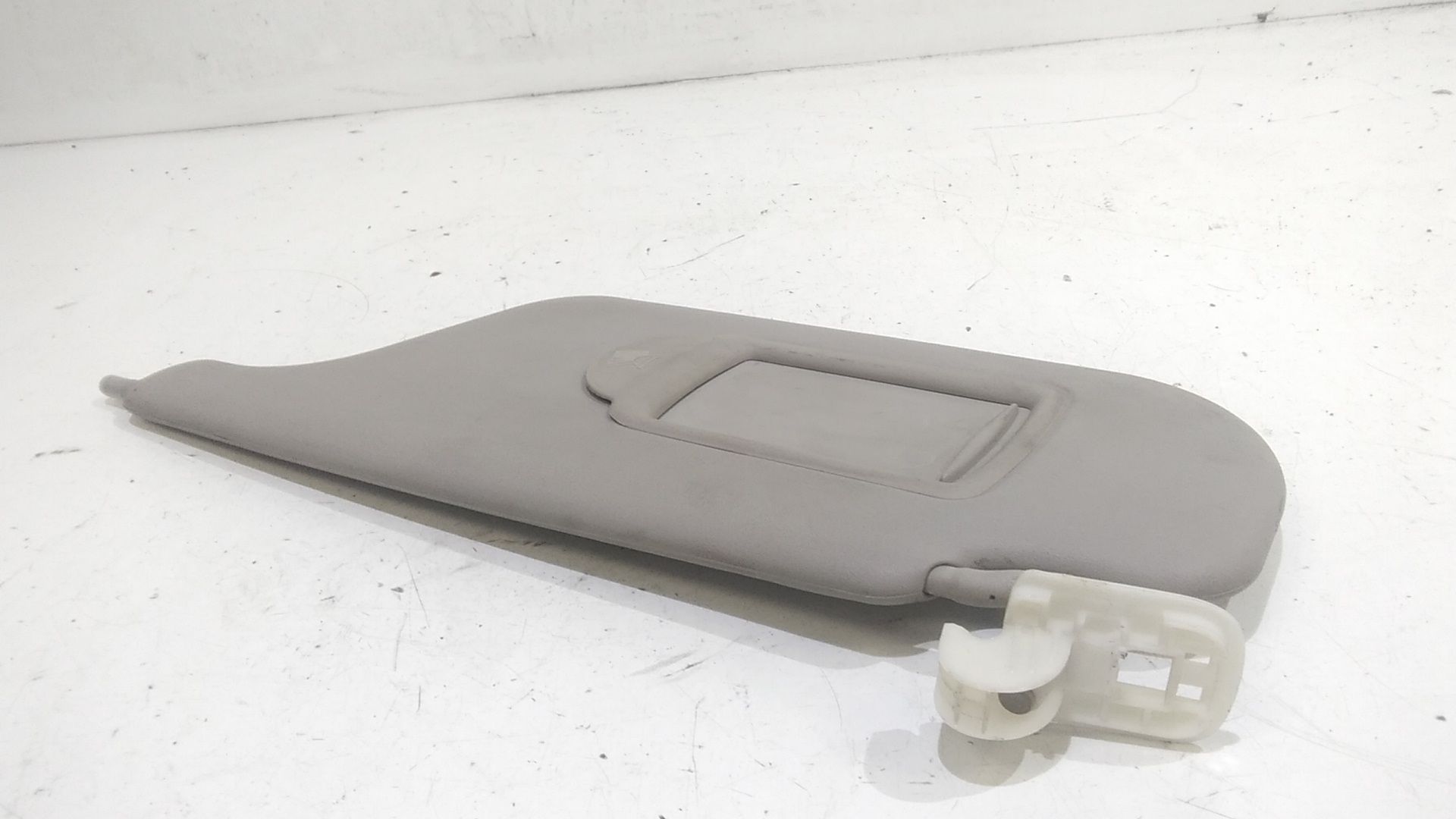 Parasole aletta anteriore Lato Guida RENAULT Clio Serie (04>08)