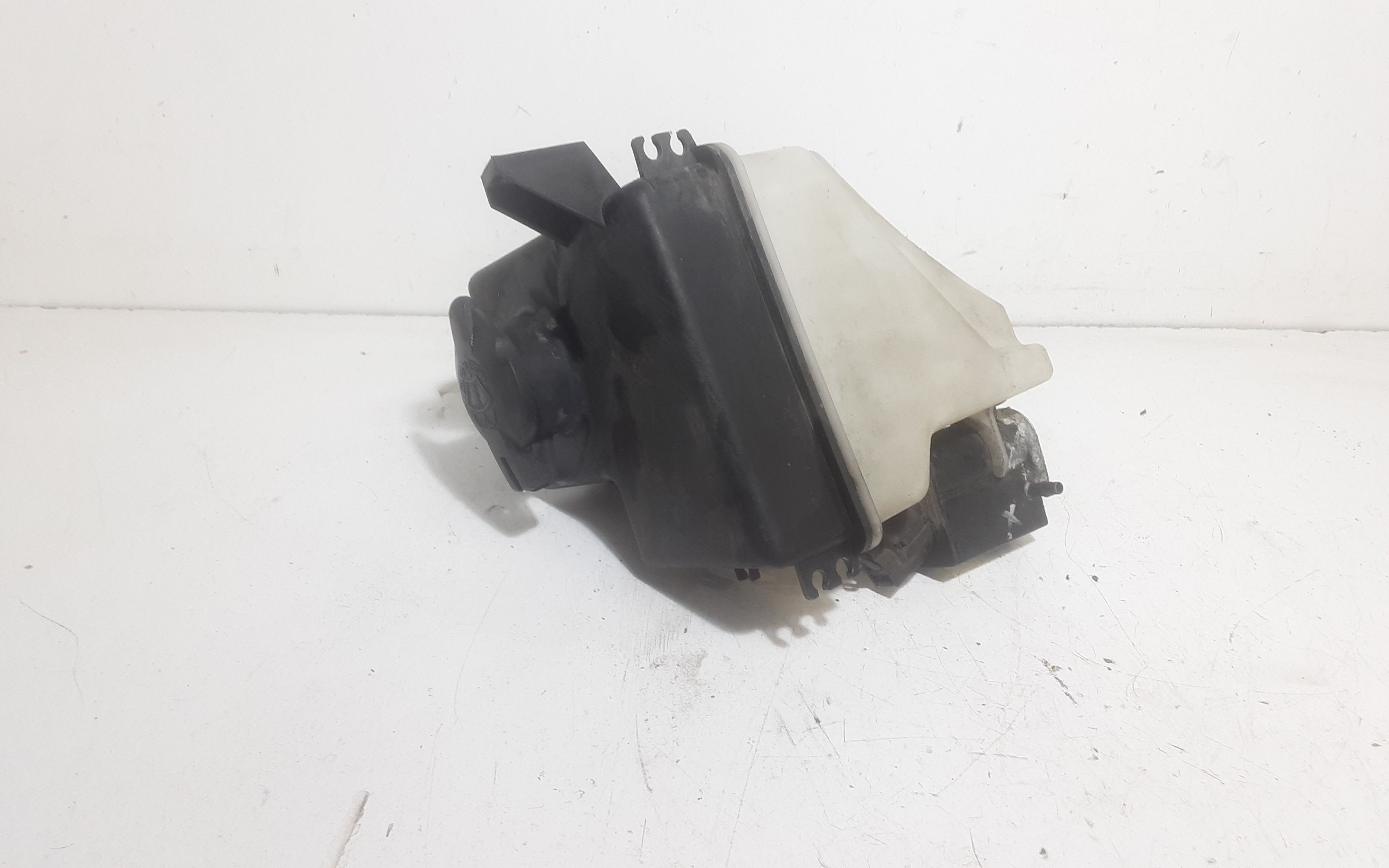 Vaschetta Tergi ant HYUNDAI Getz 1 Serie