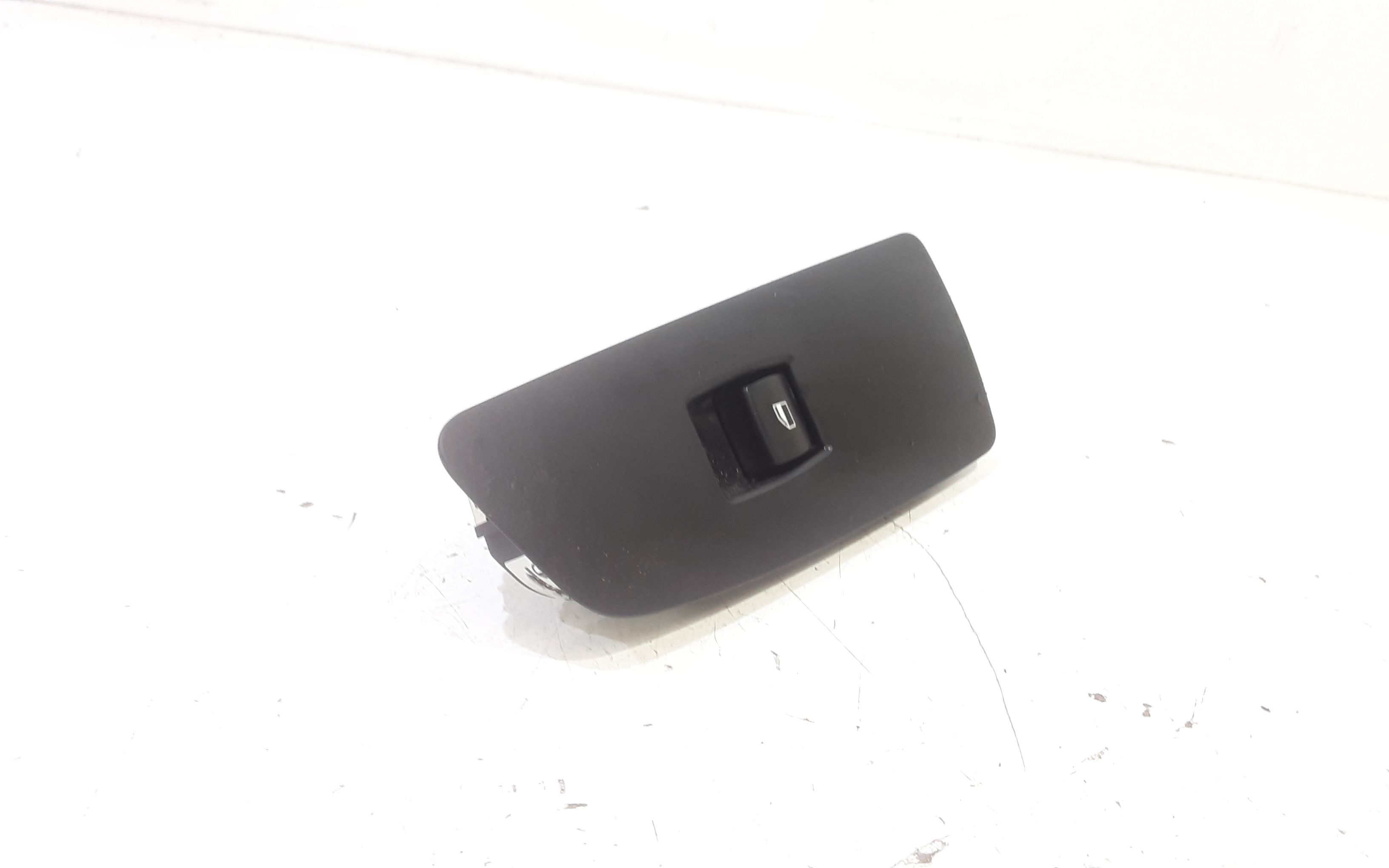 Pulsantiera Anteriore Destra Passeggero BMW Serie 1 Serie (E87) (04>07)