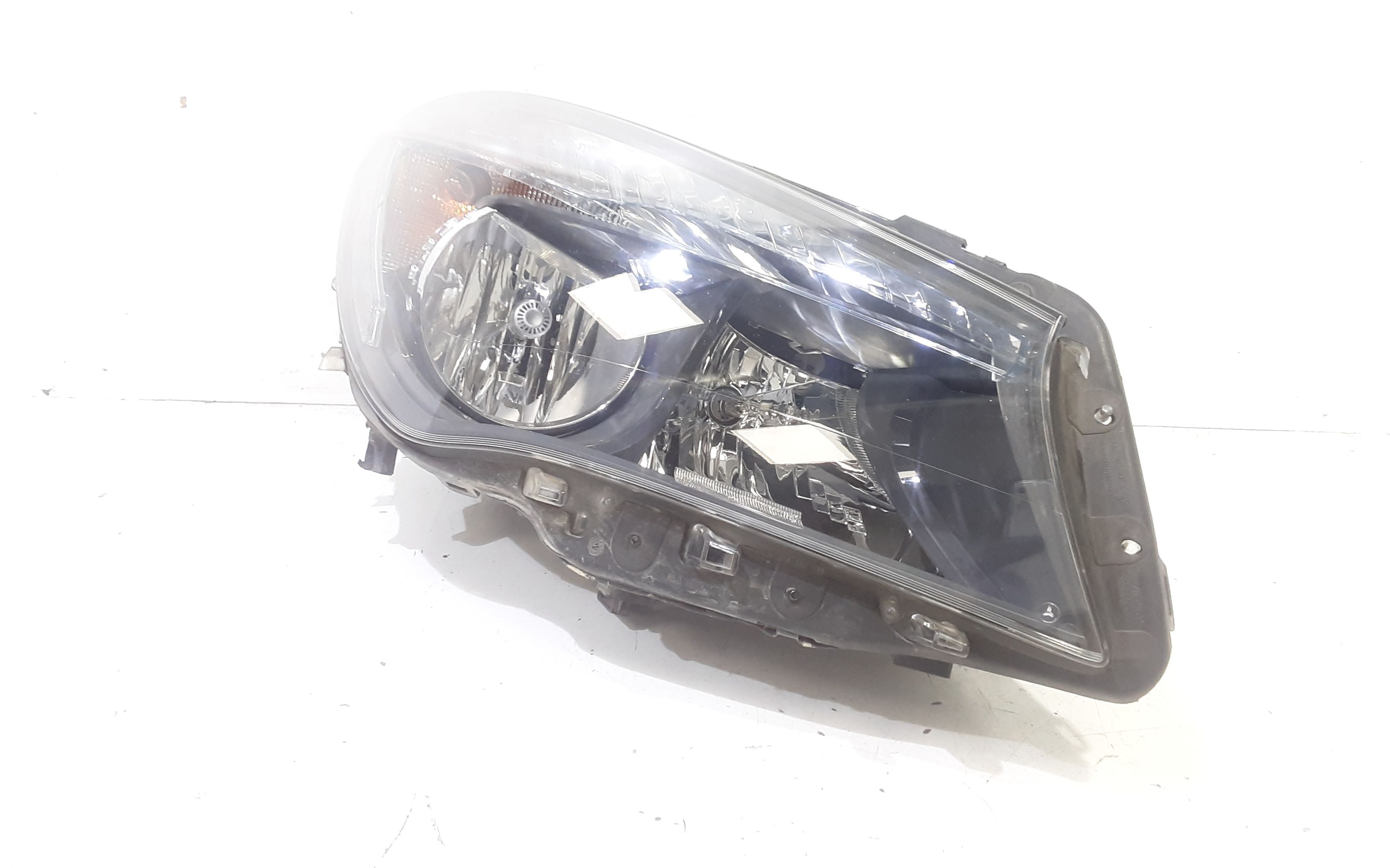 Faro anteriore Destro Passeggero MERCEDES CLA Serie (13>)