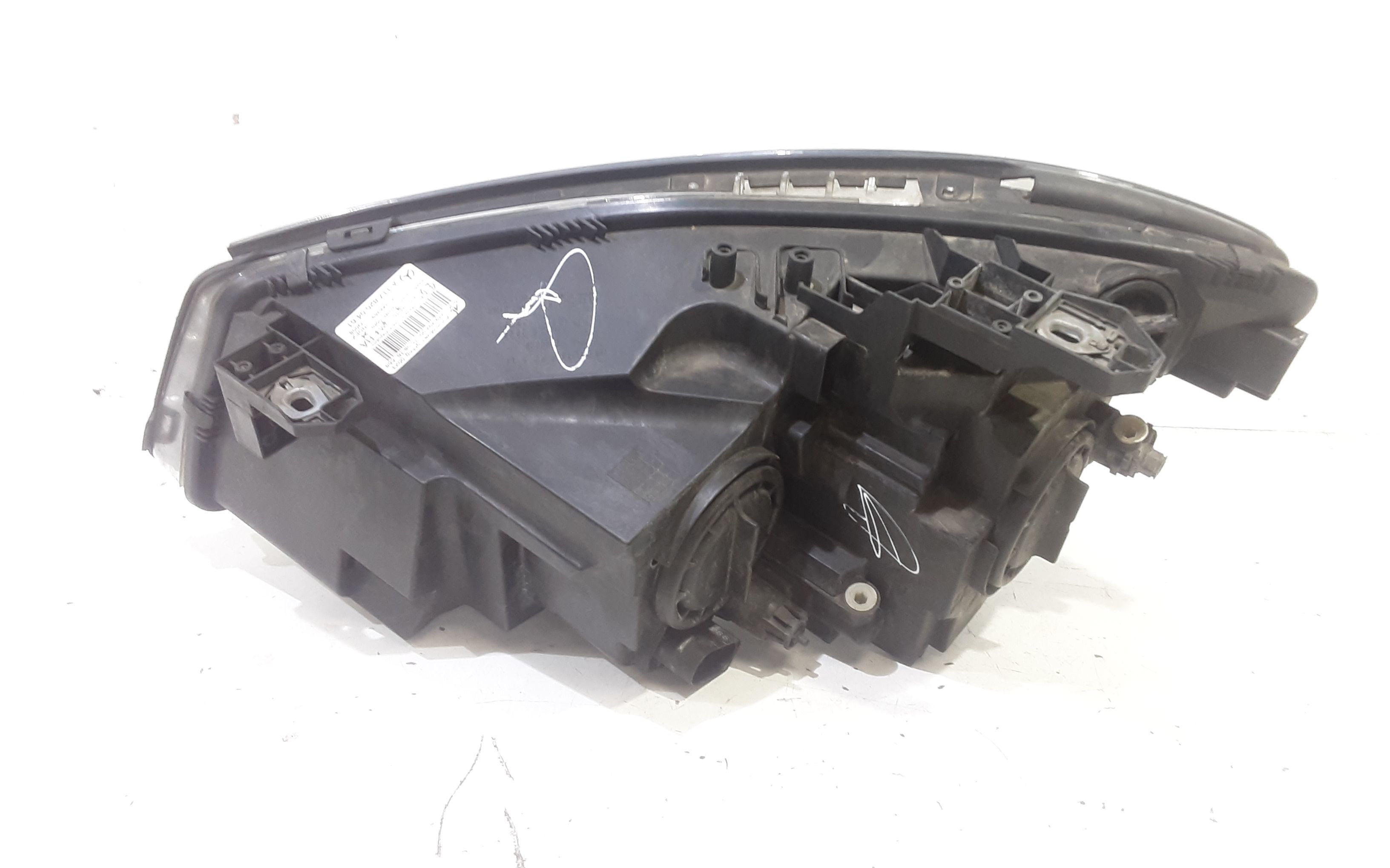 Faro anteriore Destro Passeggero MERCEDES CLA Serie (13>)