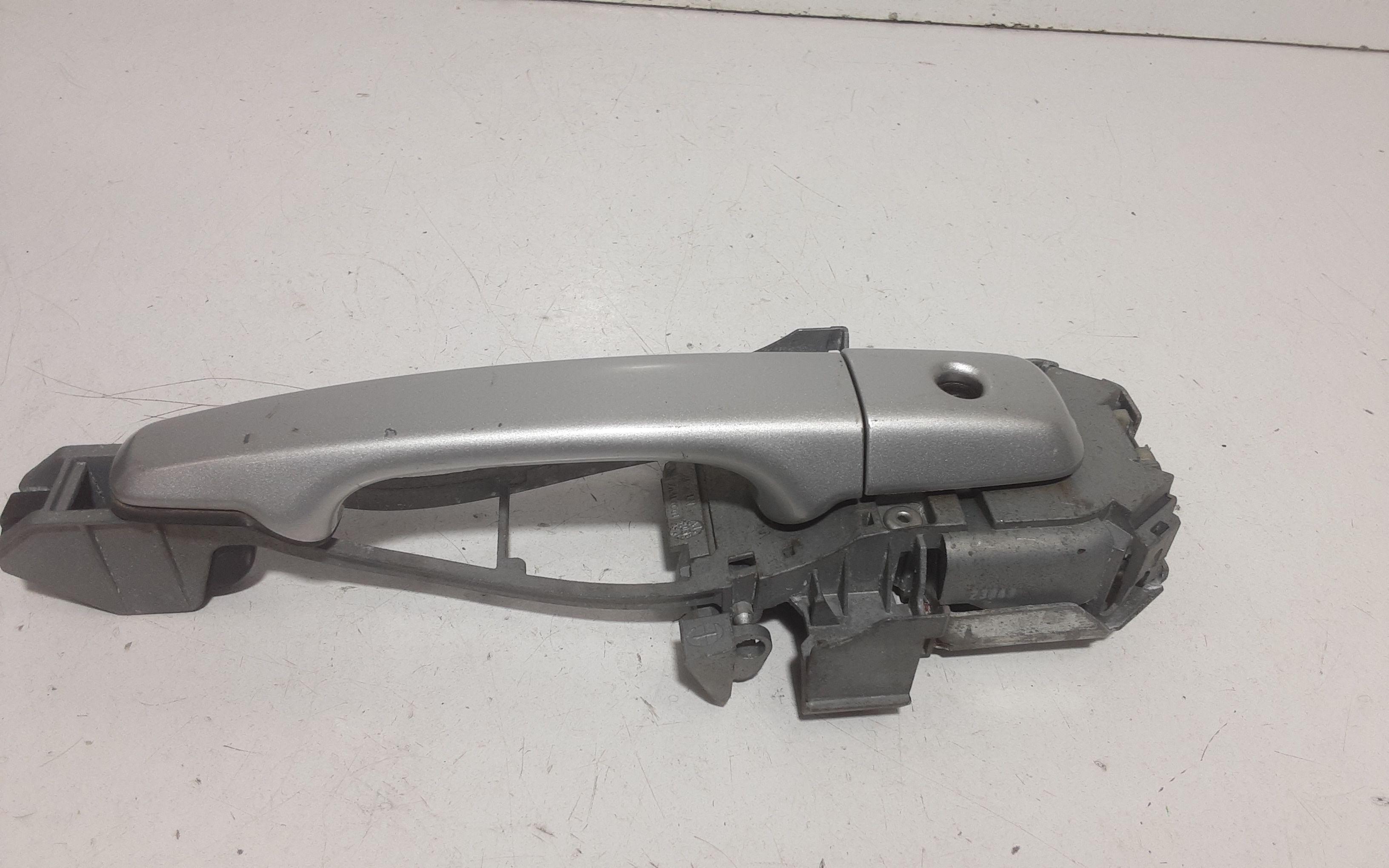 Maniglia esterna Anteriore Sinistra VOLVO V50 1 Serie