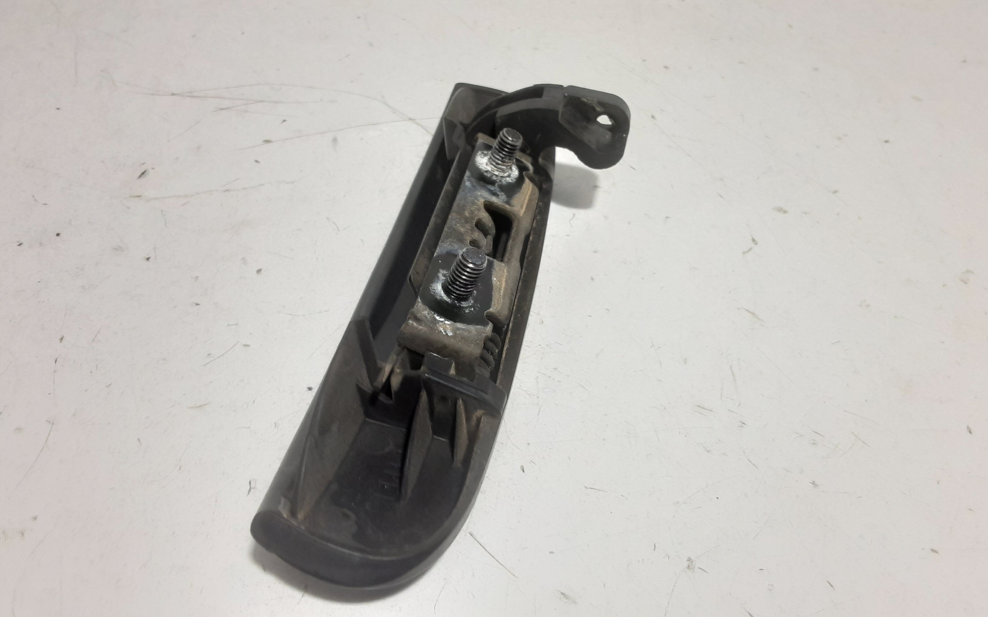 Maniglia esterna Anteriore Sinistra MITSUBISHI Colt Serie 5P (Z) (06>12)