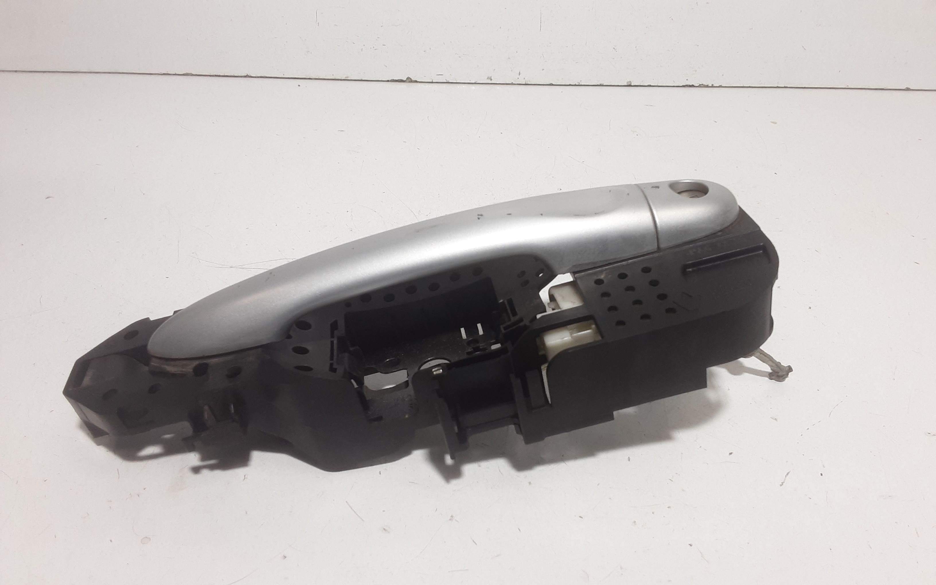 Maniglia esterna Anteriore Sinistra RENAULT Megane Serie (08>15)