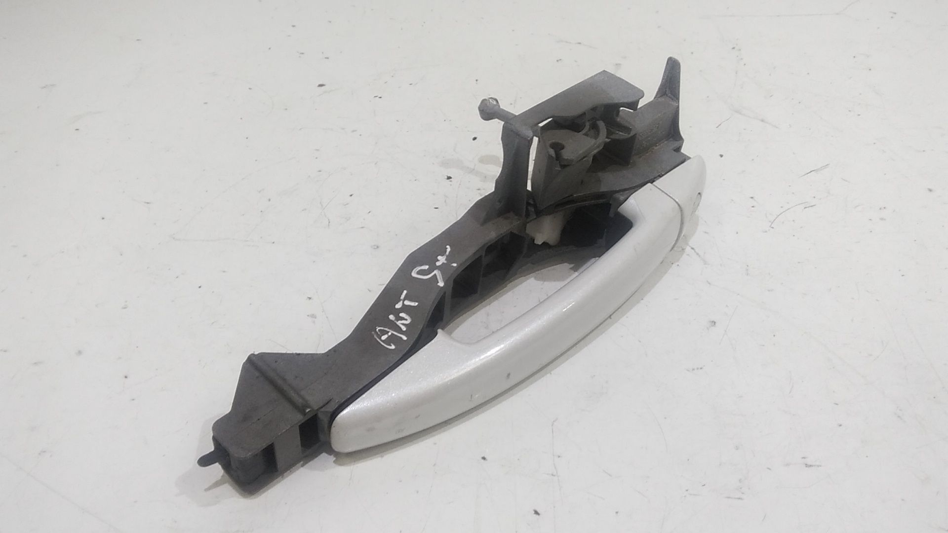 Maniglia esterna Anteriore Sinistra PEUGEOT 3008 Serie (09>16)