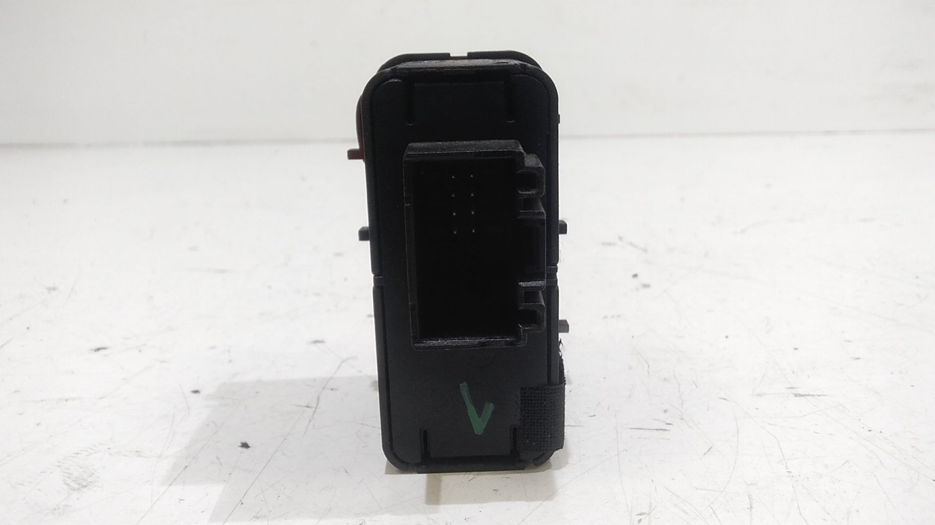 Pulsante luci di emergenza VOLKSWAGEN Up 1 Serie