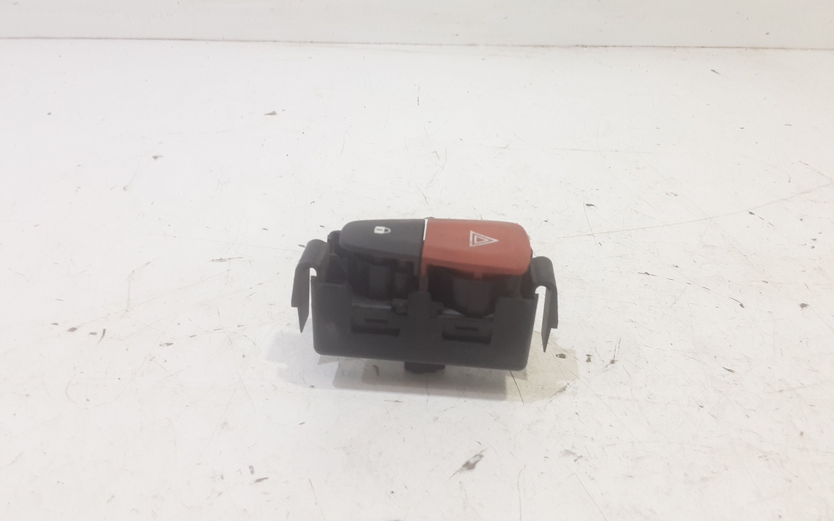Pulsante luci di emergenza RENAULT Scenic X MOD