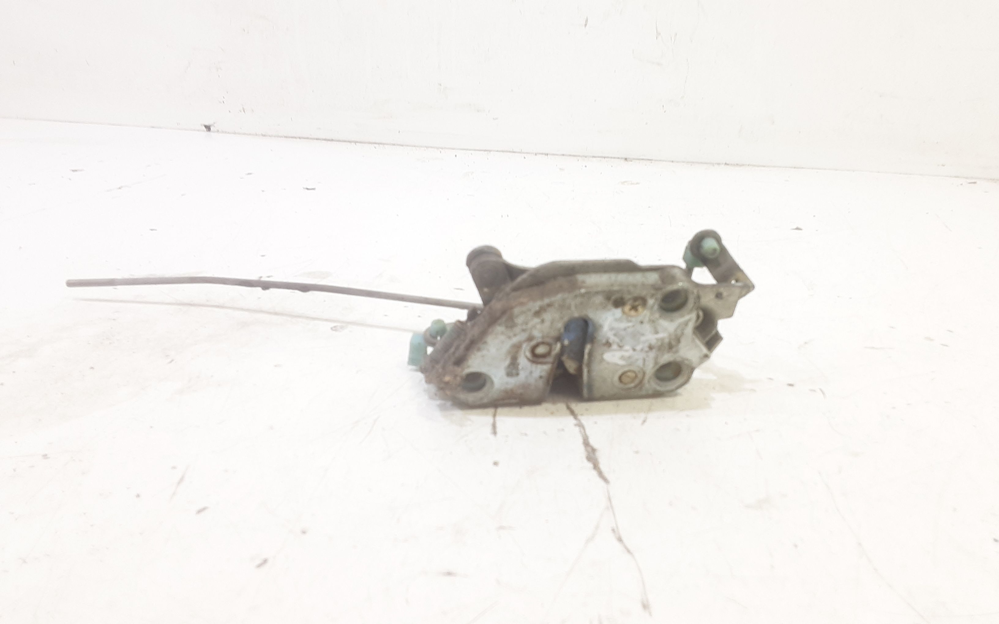 Serratura Anteriore Destra SUZUKI Santana SJ 410 (82>89)