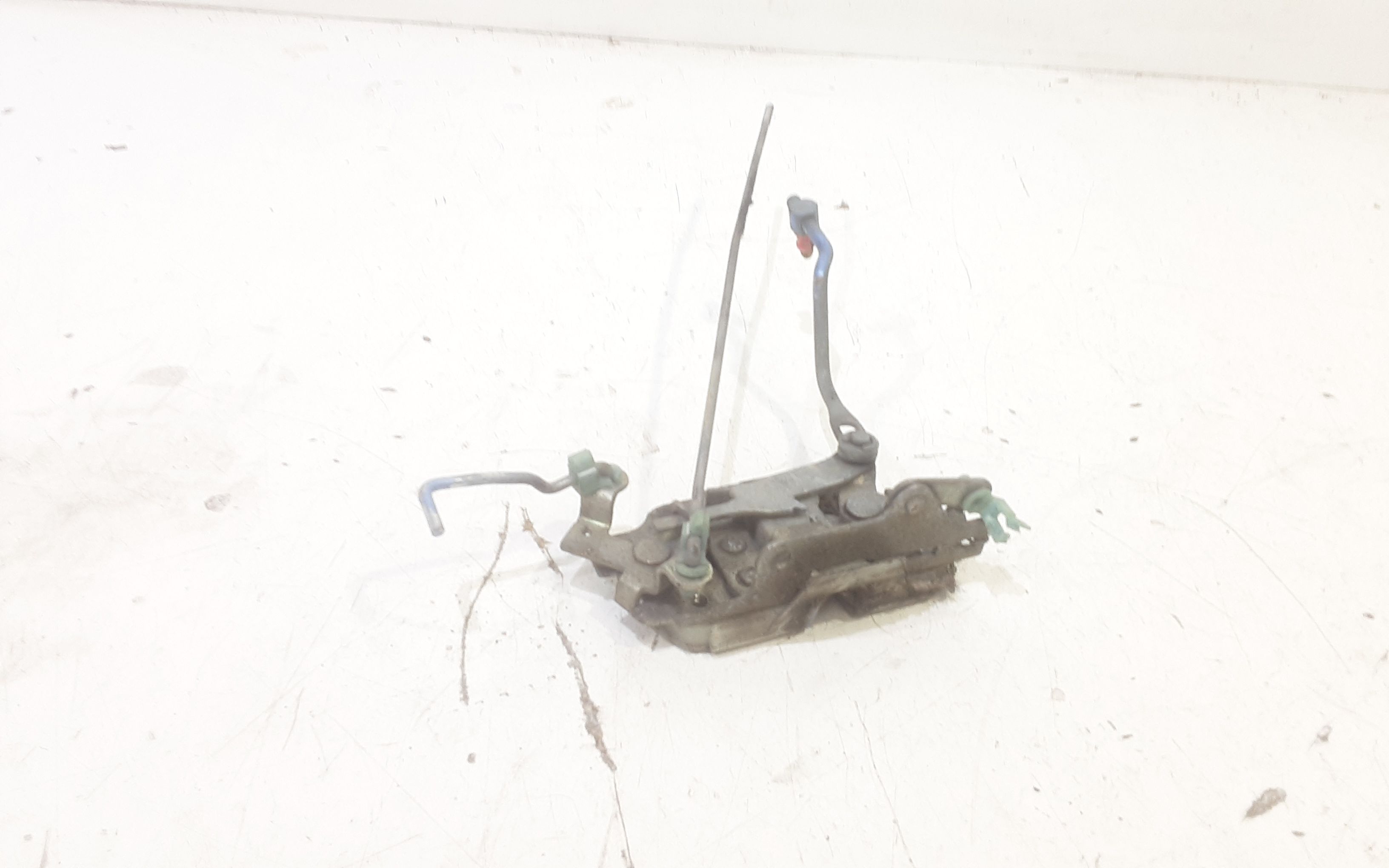 Serratura Anteriore Destra SUZUKI Santana SJ 410 (82>89)