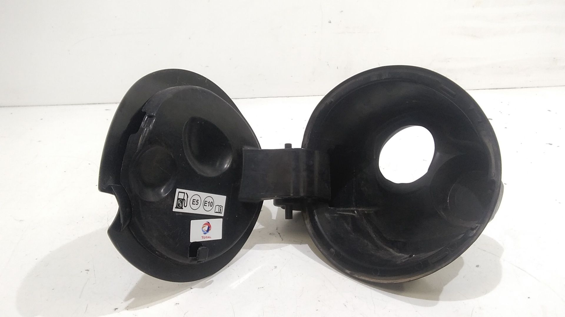 Sportellino Carburante PEUGEOT 208 Serie (12>19)