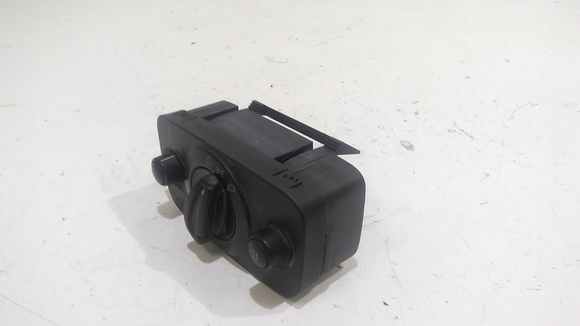 Interruttore comando luci FORD Fiesta 6 Serie