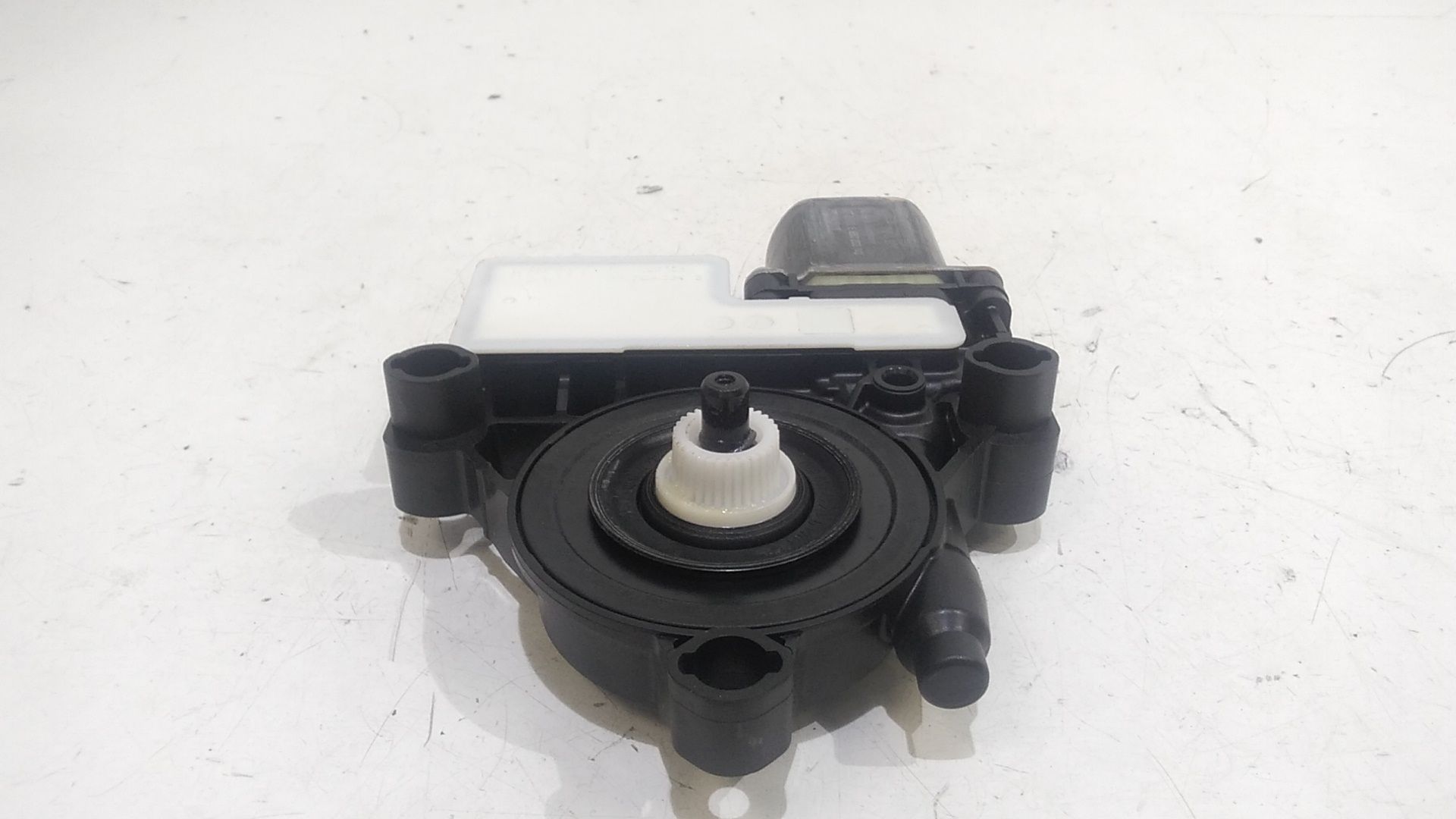 Motorino Alzavetro posteriore Sinistro VOLKSWAGEN Golf Serie VIII (19>)