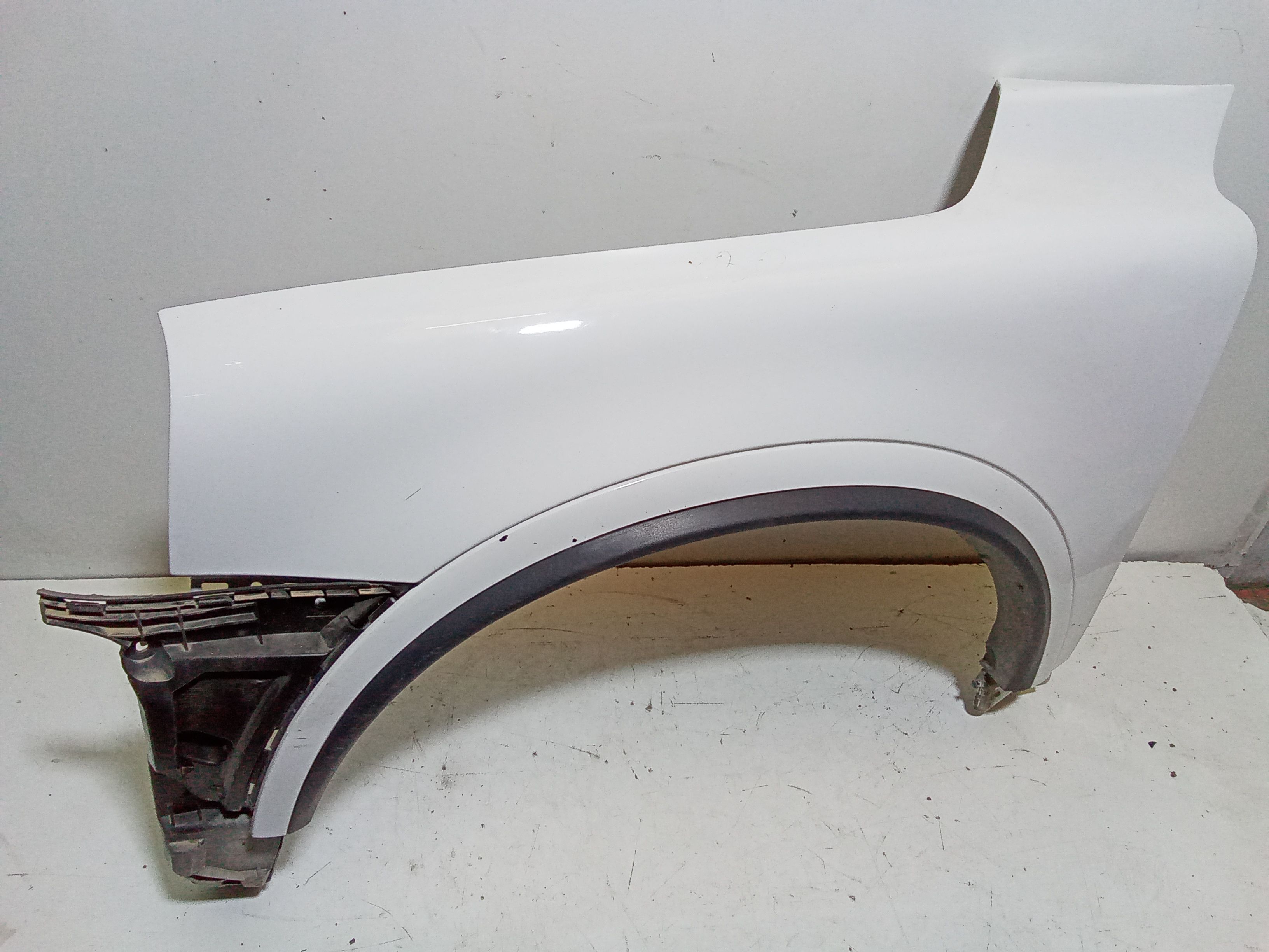 Parafango Anteriore Sinistro VOLVO XC90 1 Serie