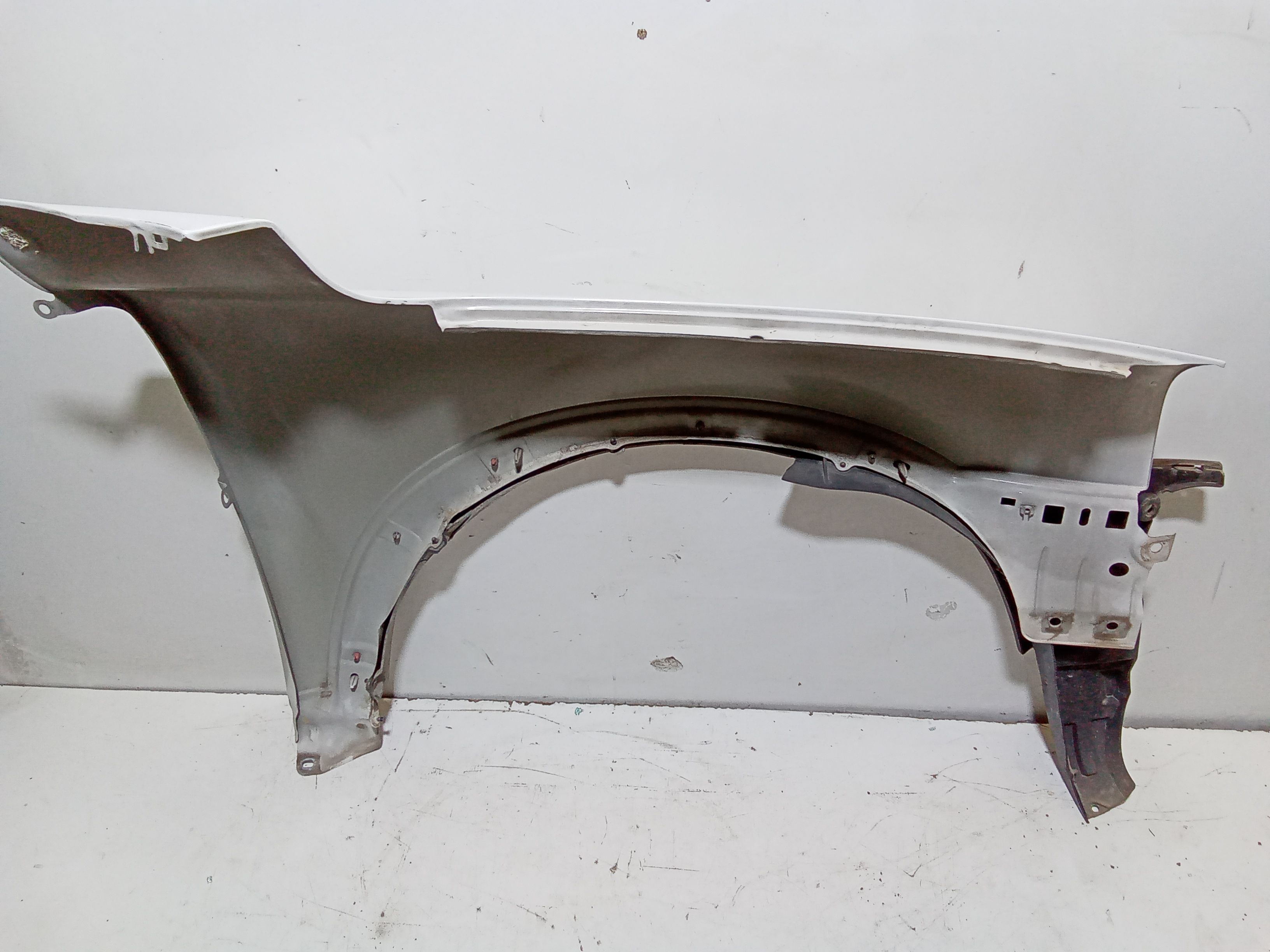 Parafango Anteriore Sinistro VOLVO XC90 1 Serie