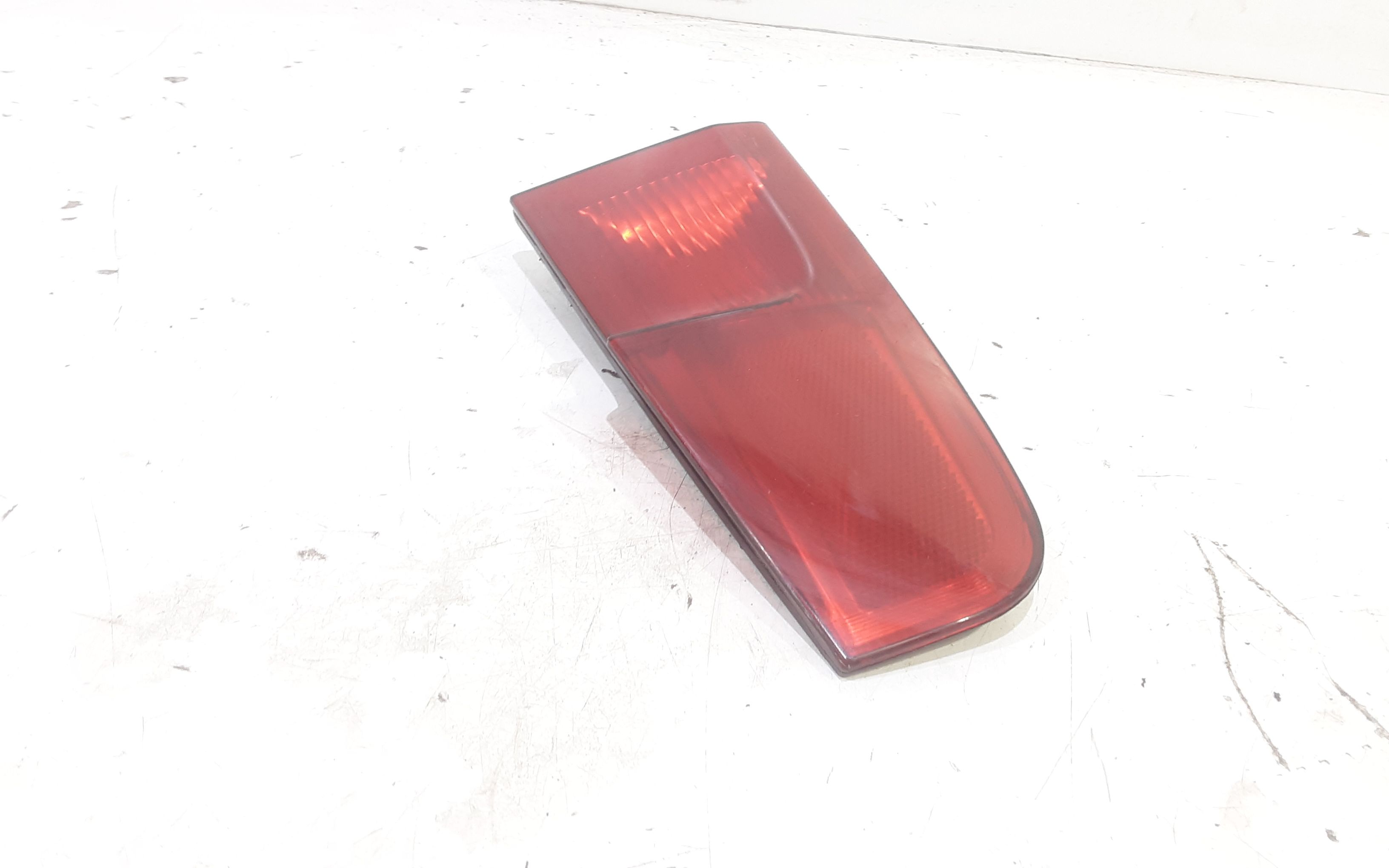 Catarifrangente riflettore portellone SX guida FIAT Punto Berlina 3P 3 Serie