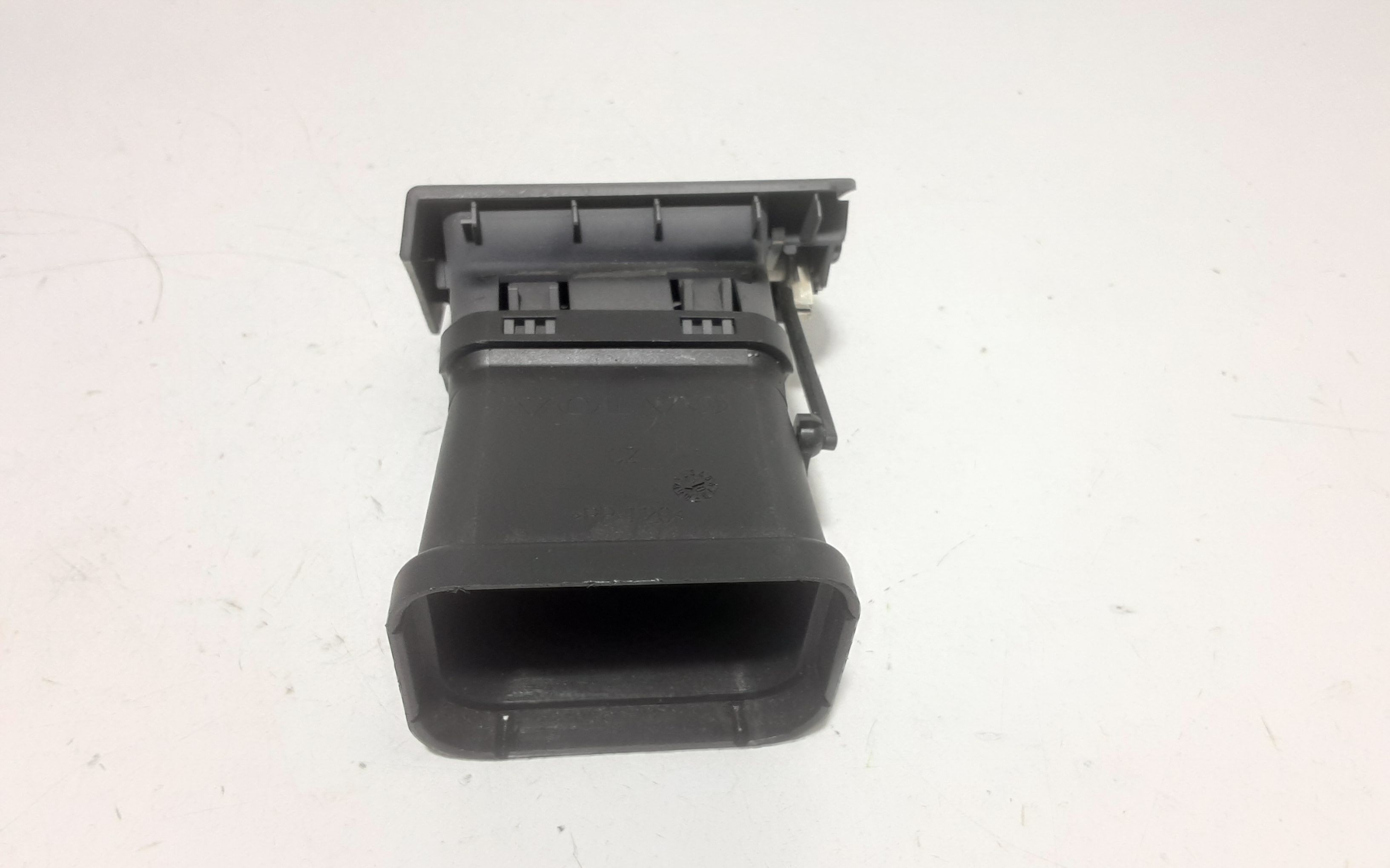 Bocchetta aria cruscotto lato passeggero VOLVO V50 1 Serie