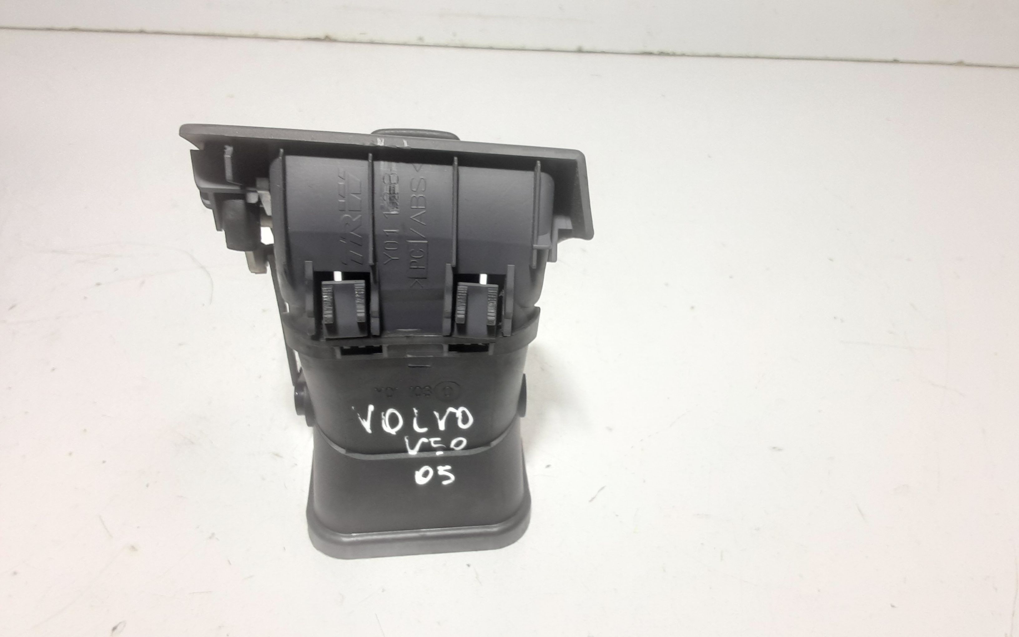 Bocchetta aria cruscotto lato passeggero VOLVO V50 1 Serie