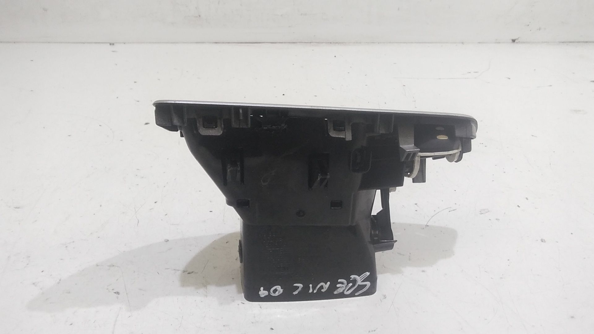 Bocchetta aria cruscotto lato passeggero RENAULT Scenic X MOD