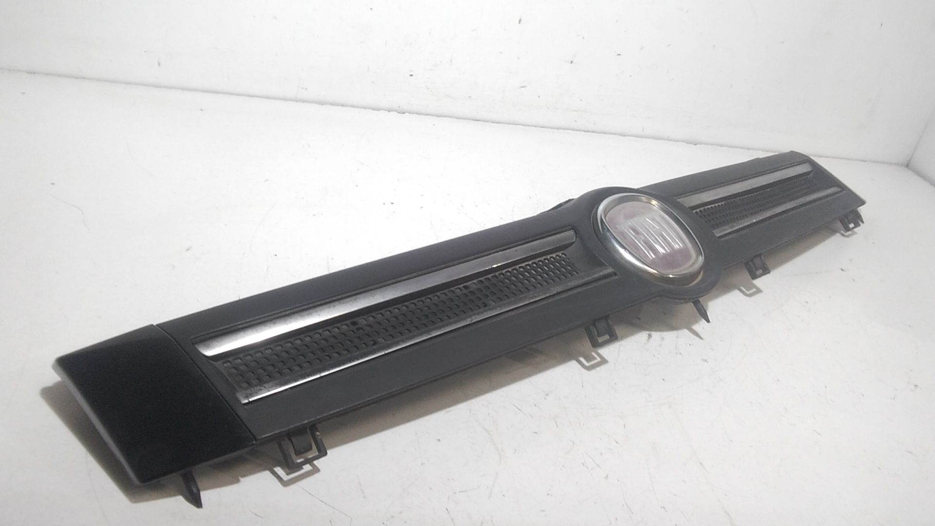 Mascherina anteriore FIAT Panda 2 Serie